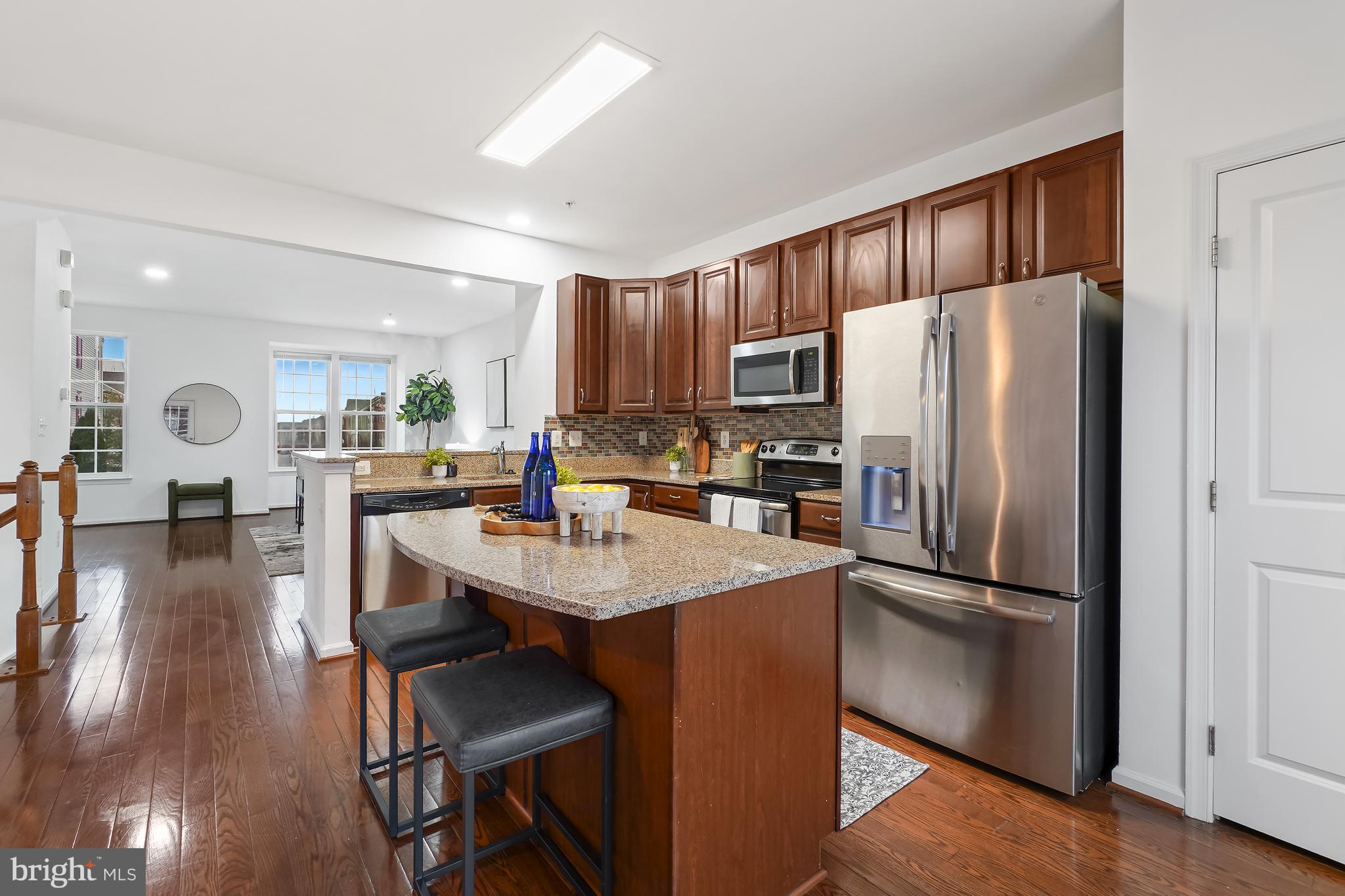 HOWARD SQUARE - Residential