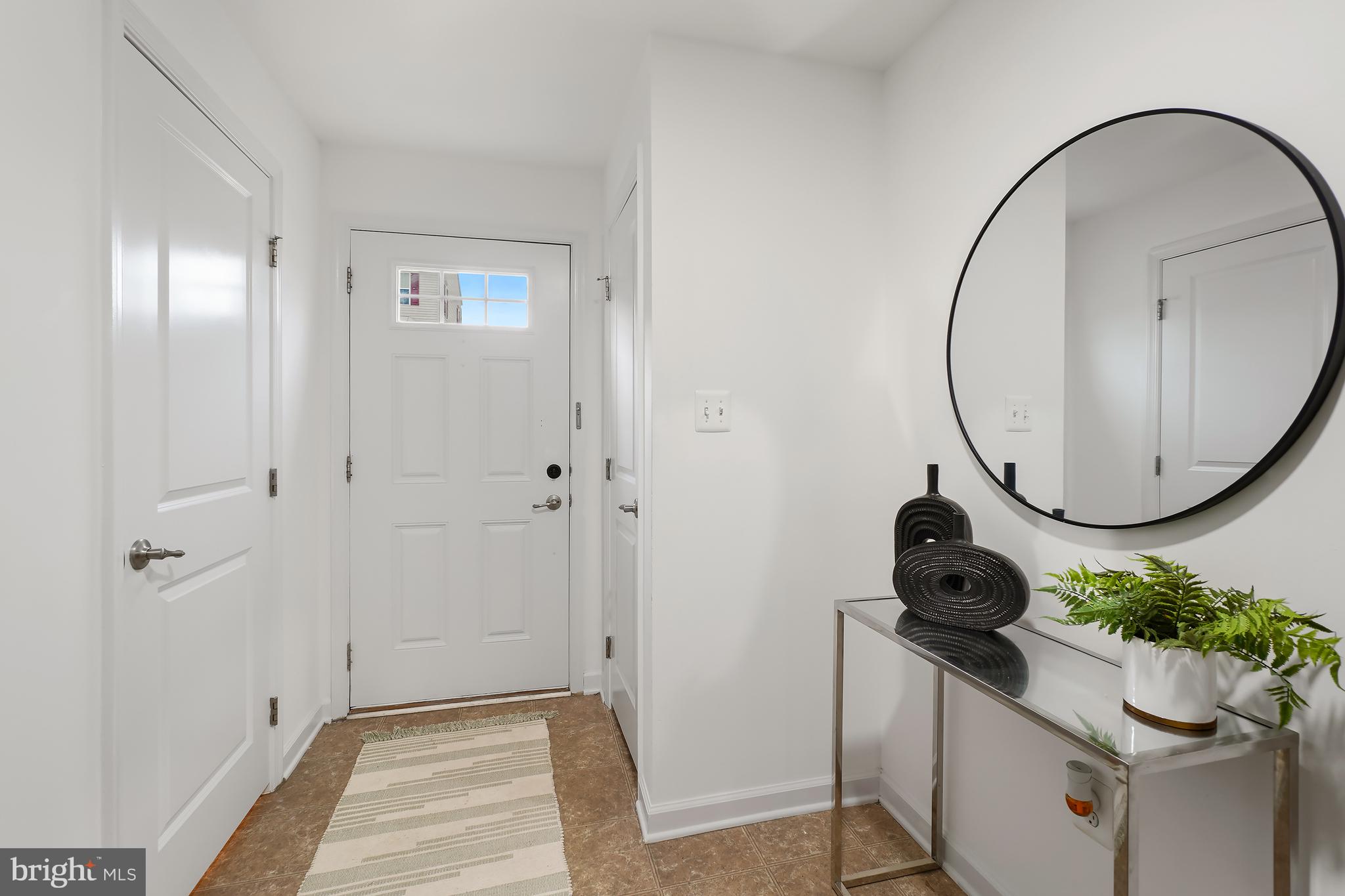 HOWARD SQUARE - Residential