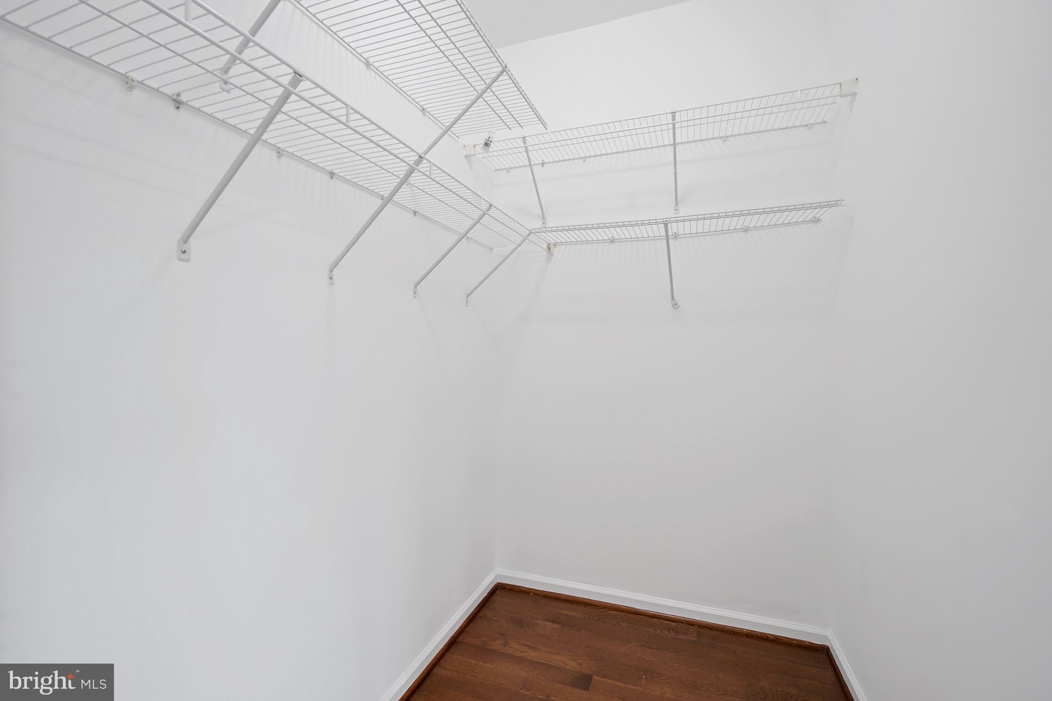 HOWARD SQUARE - Residential