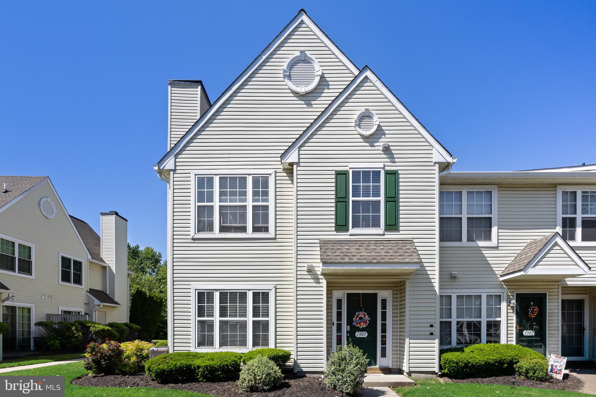 1301 LAKESIDE DRIVE