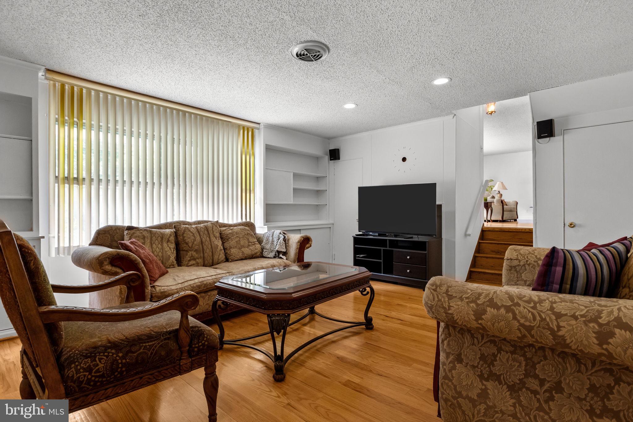 ELKINS PARK - Residential