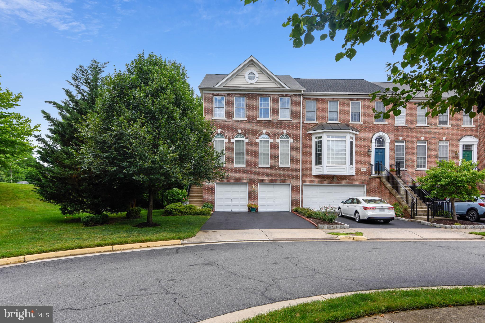 PARKSIDE AT FAIRFAX - Residential