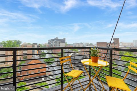 Photo of 41 W Lemon Street #505, LANCASTER, PA 17603 (MLS # PALA2070408)