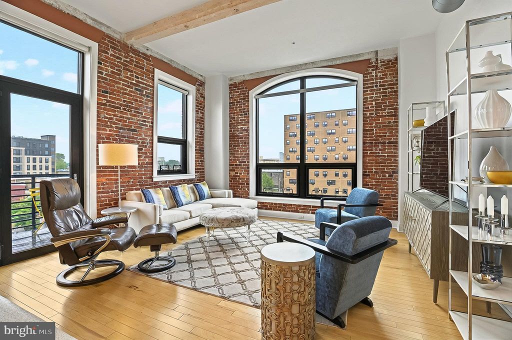 Photo of 41 W Lemon Street #505, LANCASTER, PA 17603 (MLS # PALA2070408)