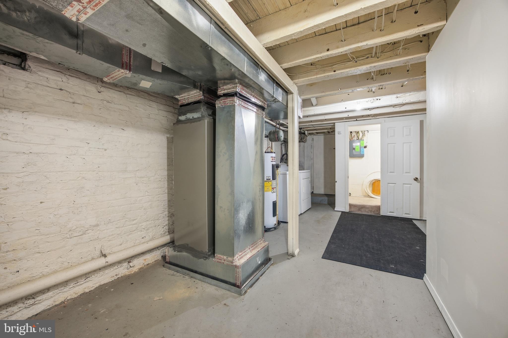 HIGHLANDTOWN - Residential