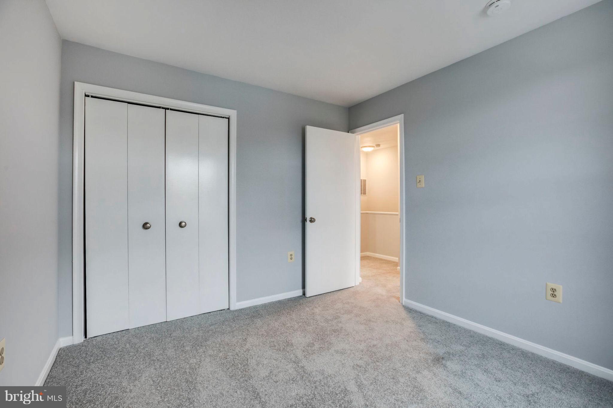 HOLLAND TOWNE - Residential