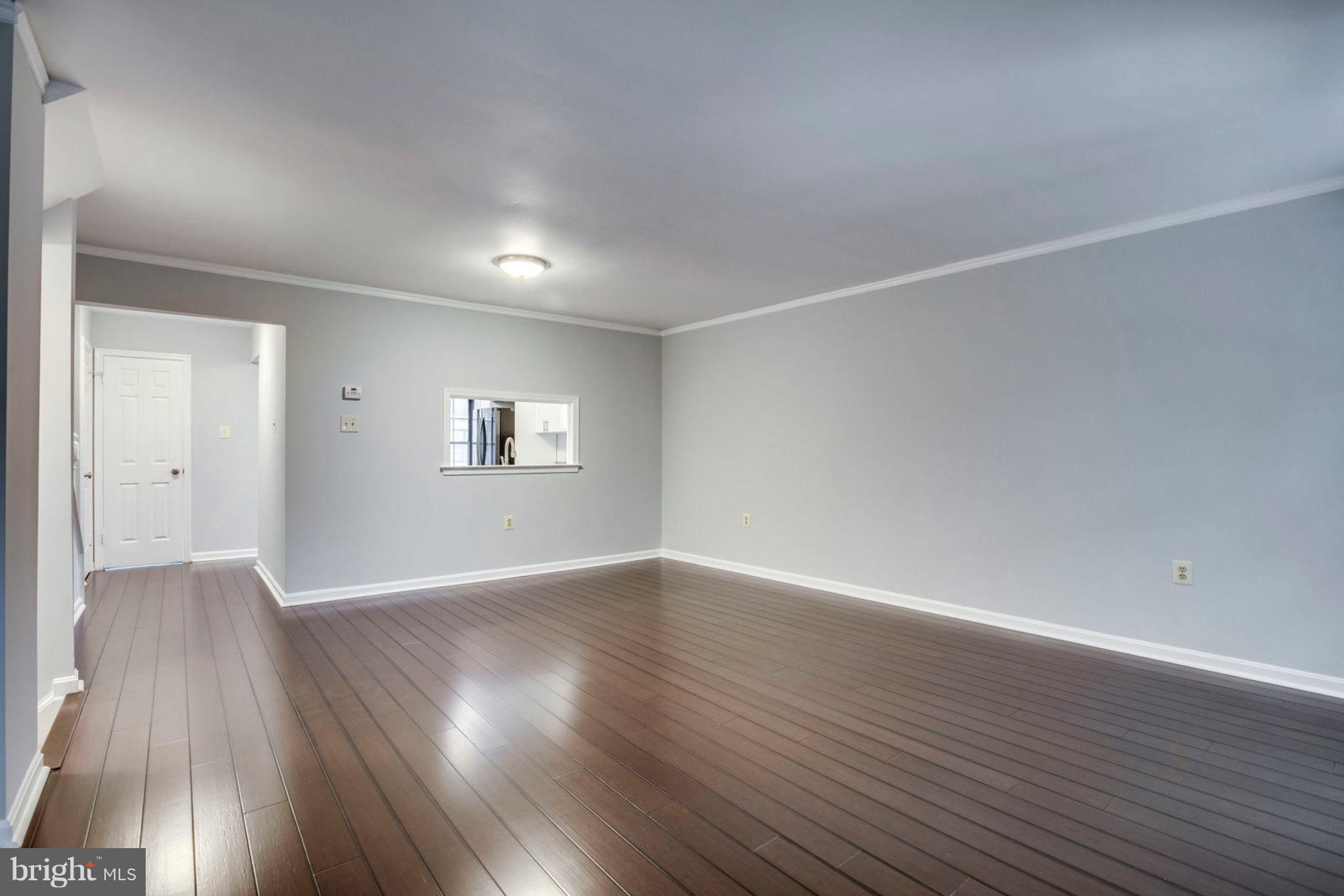 HOLLAND TOWNE - Residential