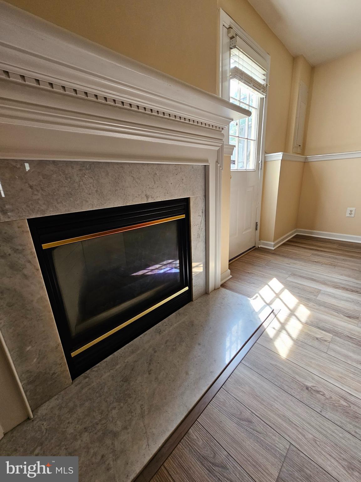 CENTRE RIDGE - Residential Lease