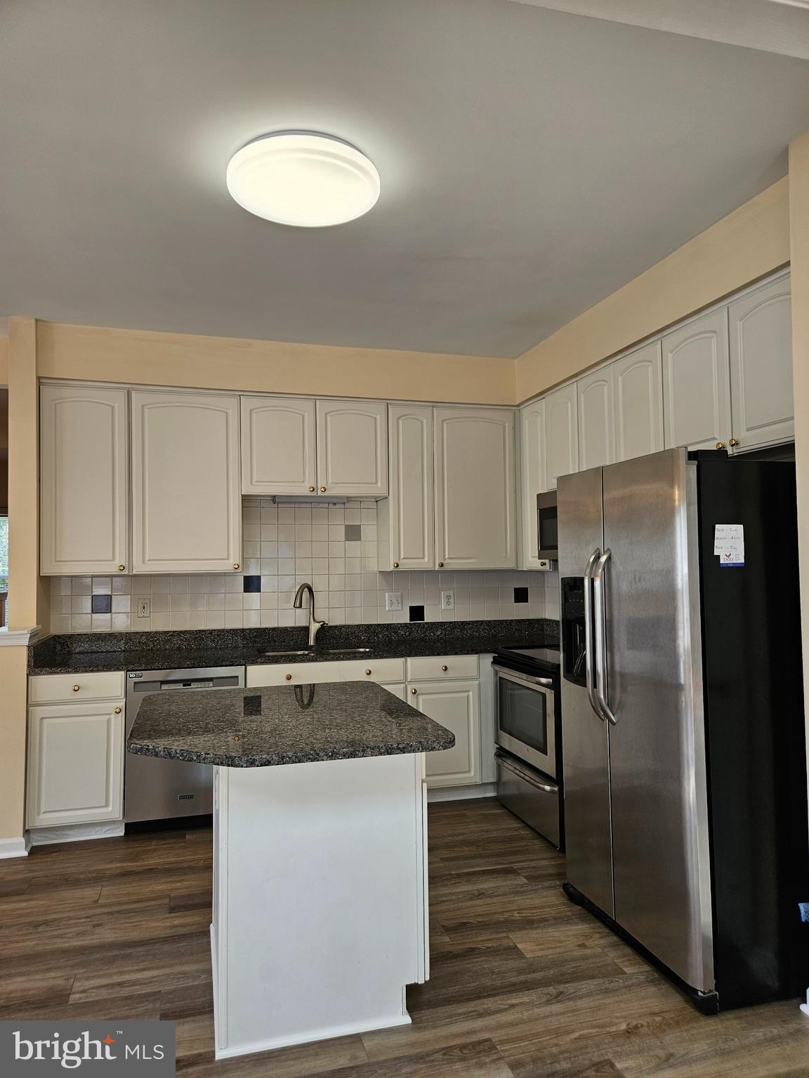 CENTRE RIDGE - Residential Lease