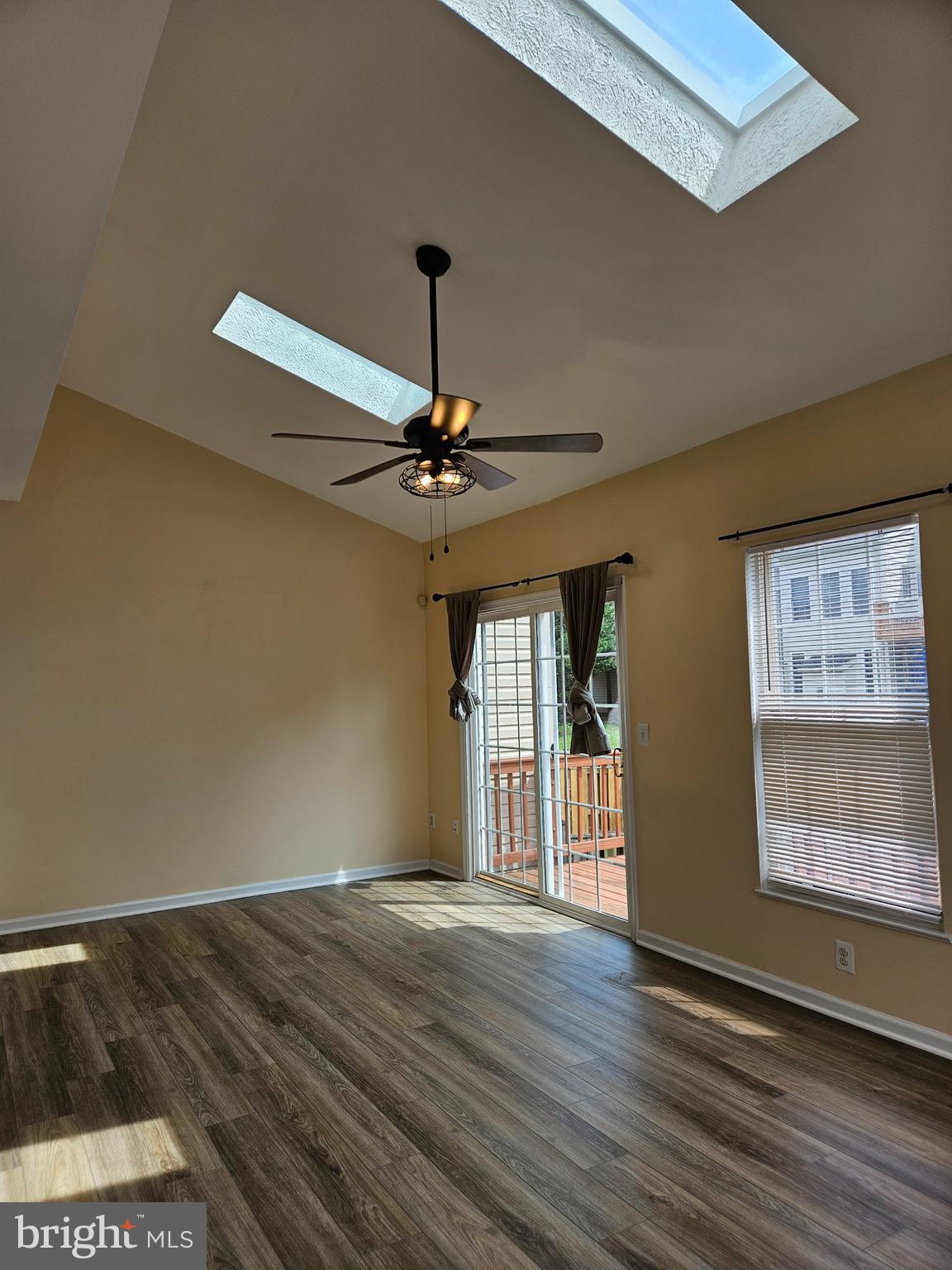 CENTRE RIDGE - Residential Lease