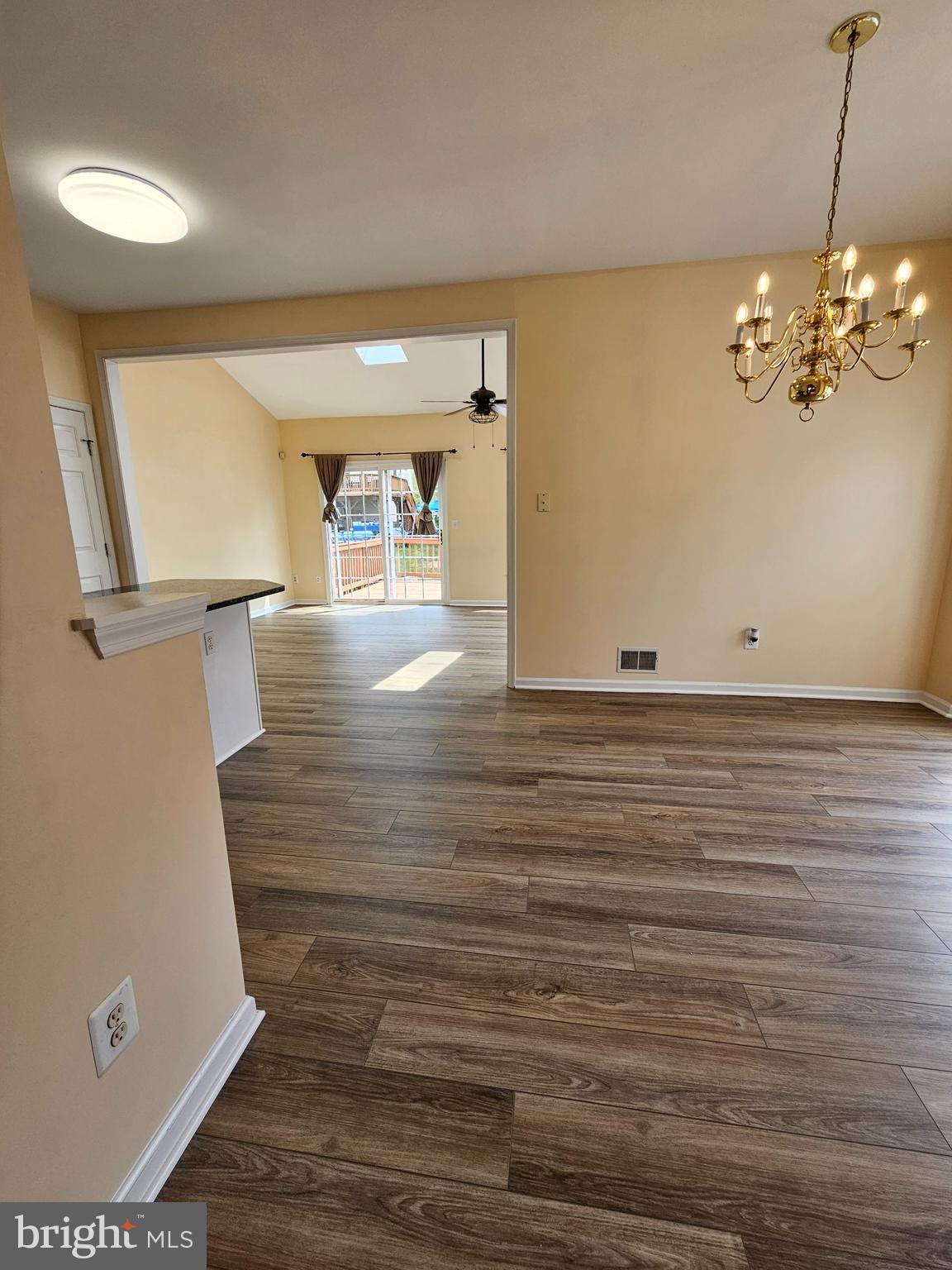 CENTRE RIDGE - Residential Lease