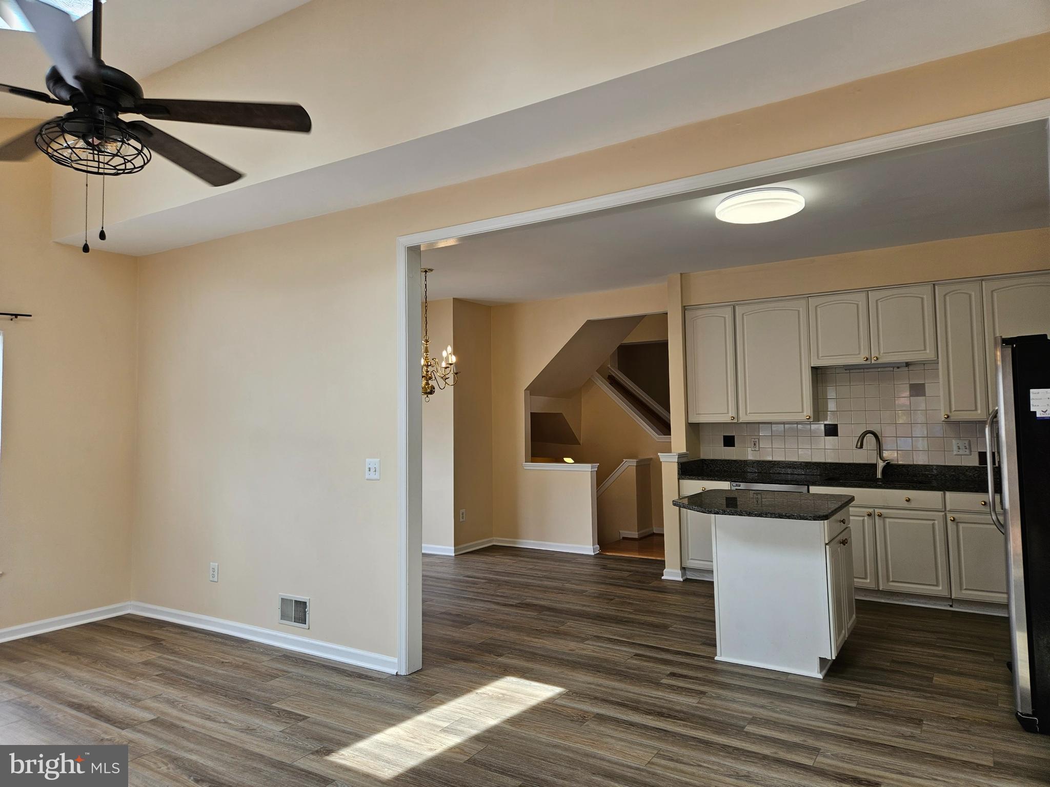 CENTRE RIDGE - Residential Lease