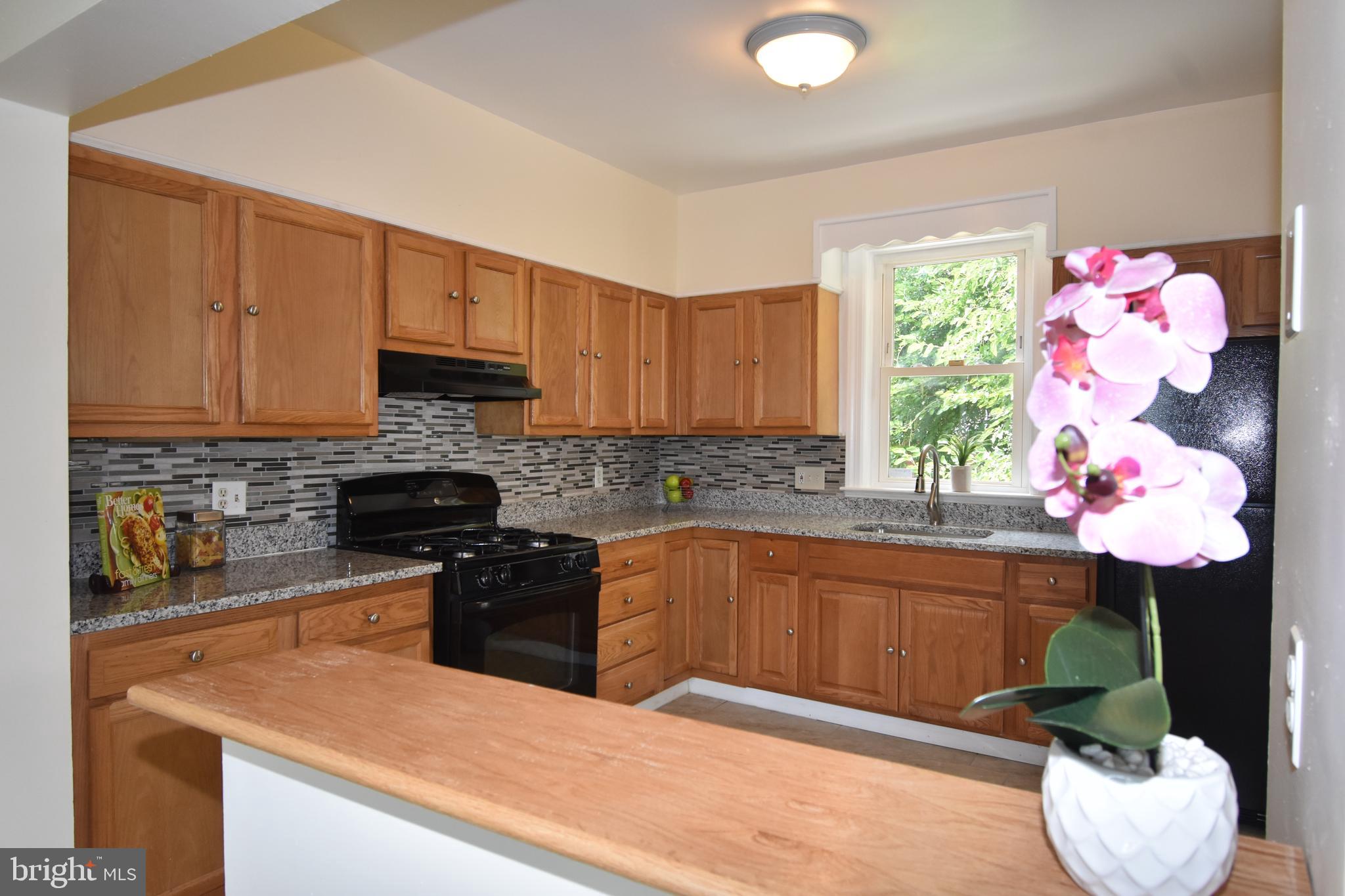 LAURAVILLE HISTORIC DISTRICT - Residential