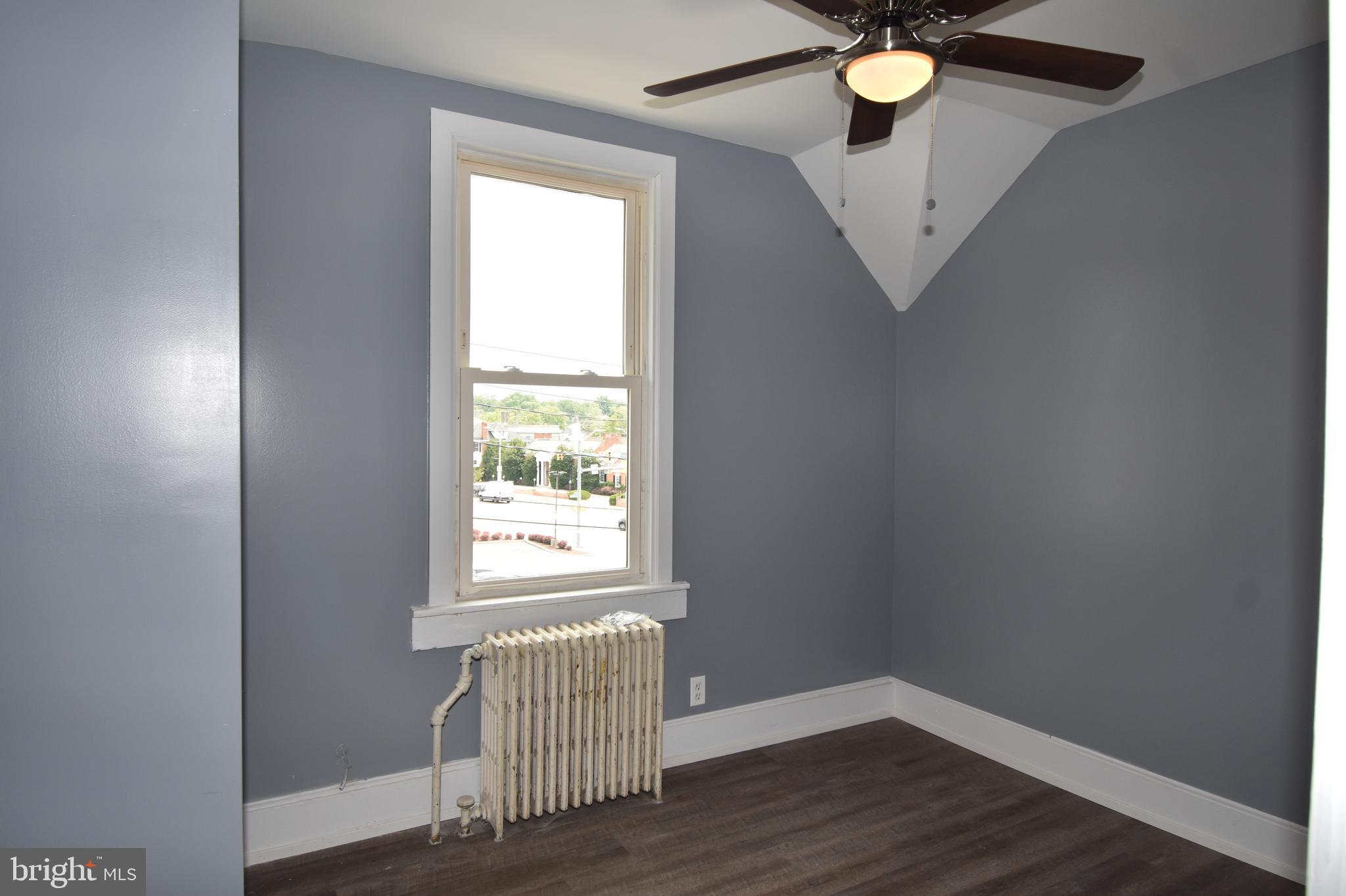 LAURAVILLE HISTORIC DISTRICT - Residential