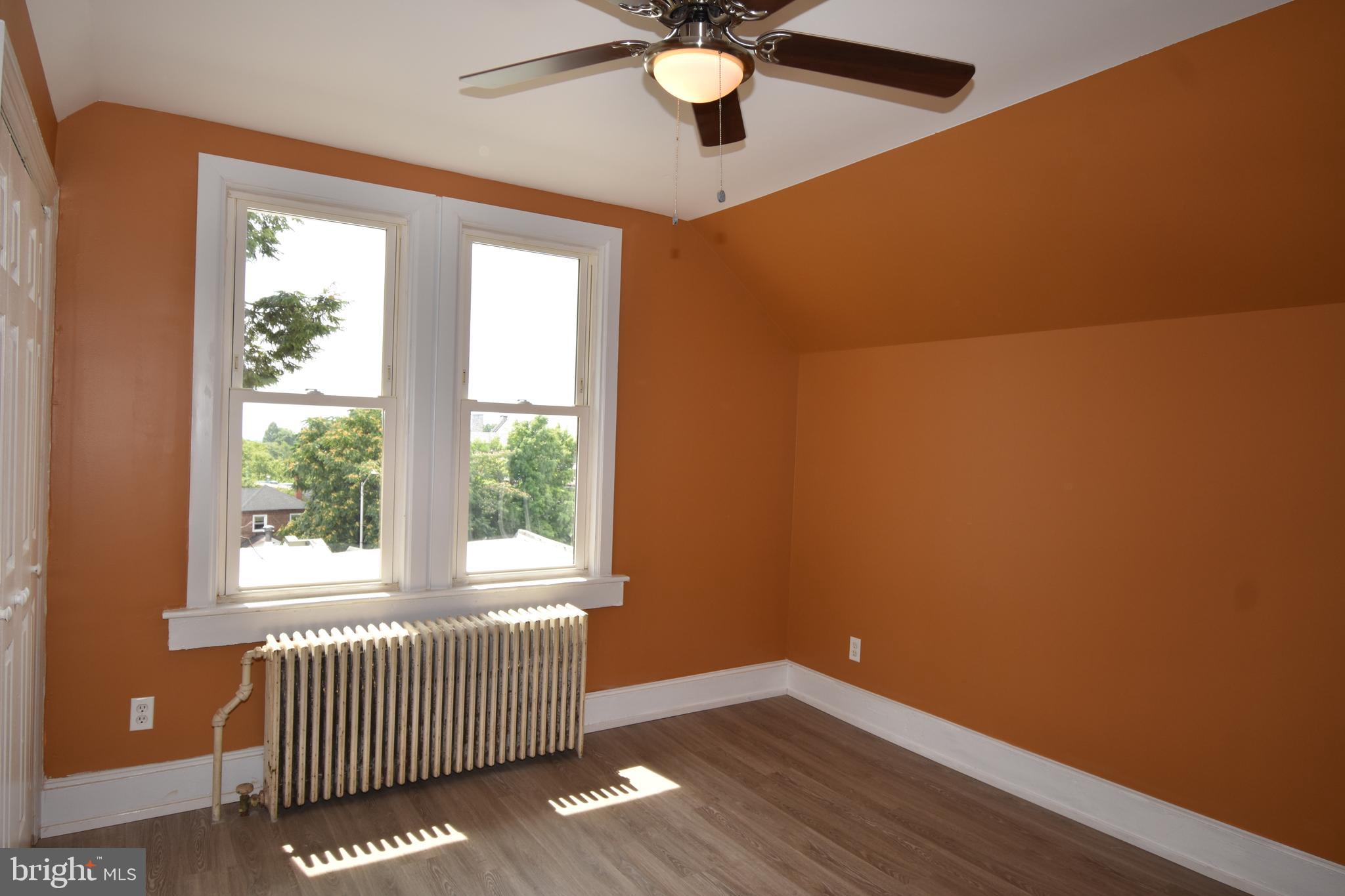 LAURAVILLE HISTORIC DISTRICT - Residential