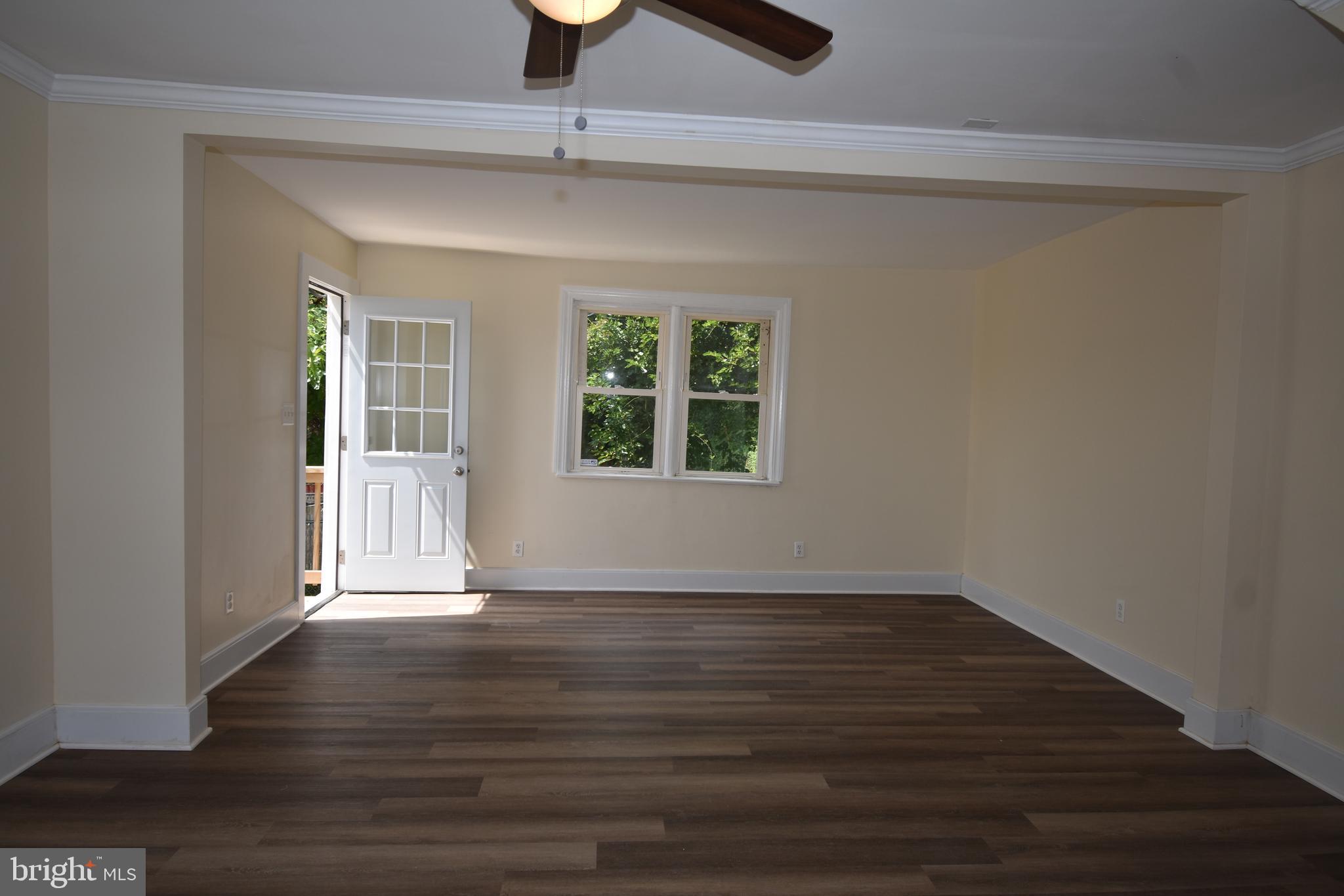 LAURAVILLE HISTORIC DISTRICT - Residential