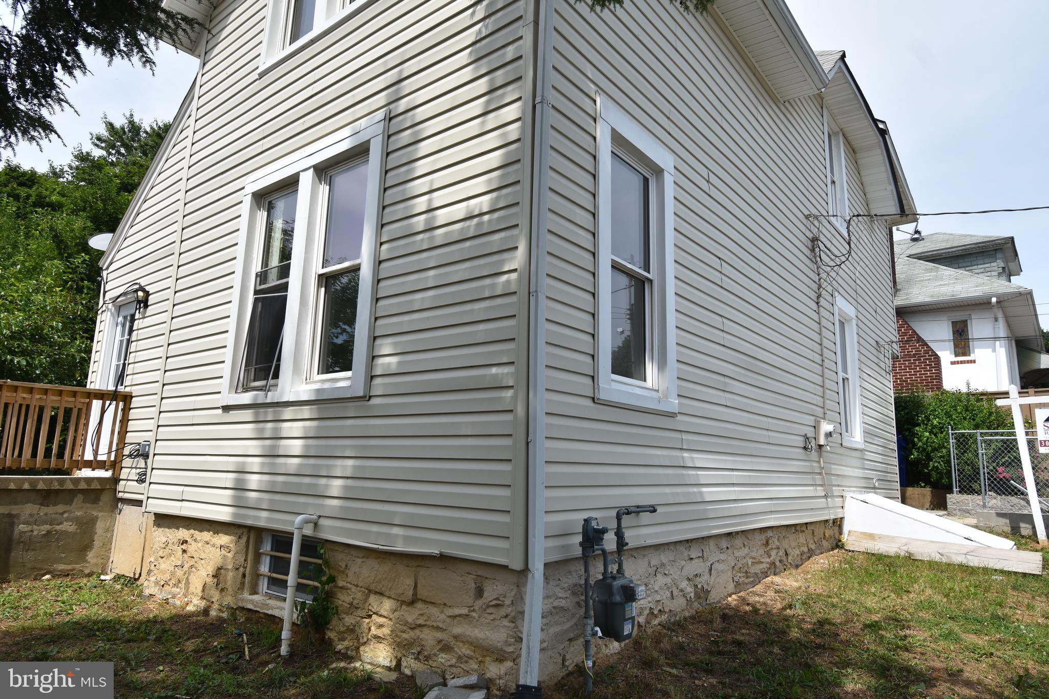 LAURAVILLE HISTORIC DISTRICT - Residential