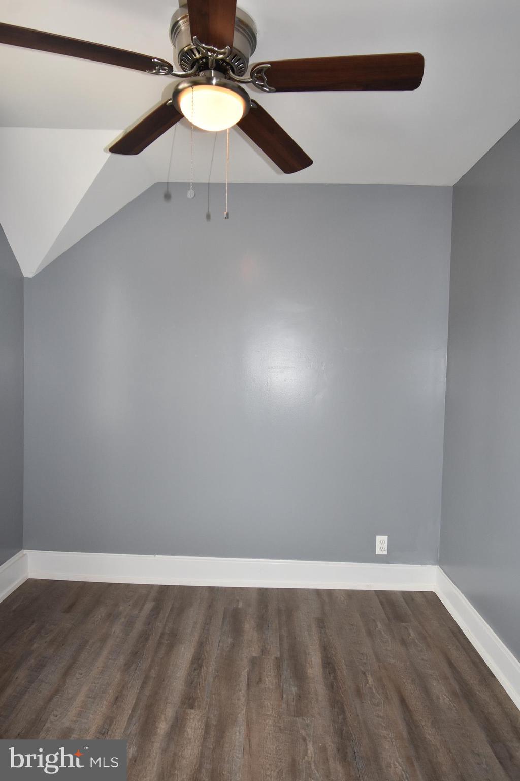 LAURAVILLE HISTORIC DISTRICT - Residential