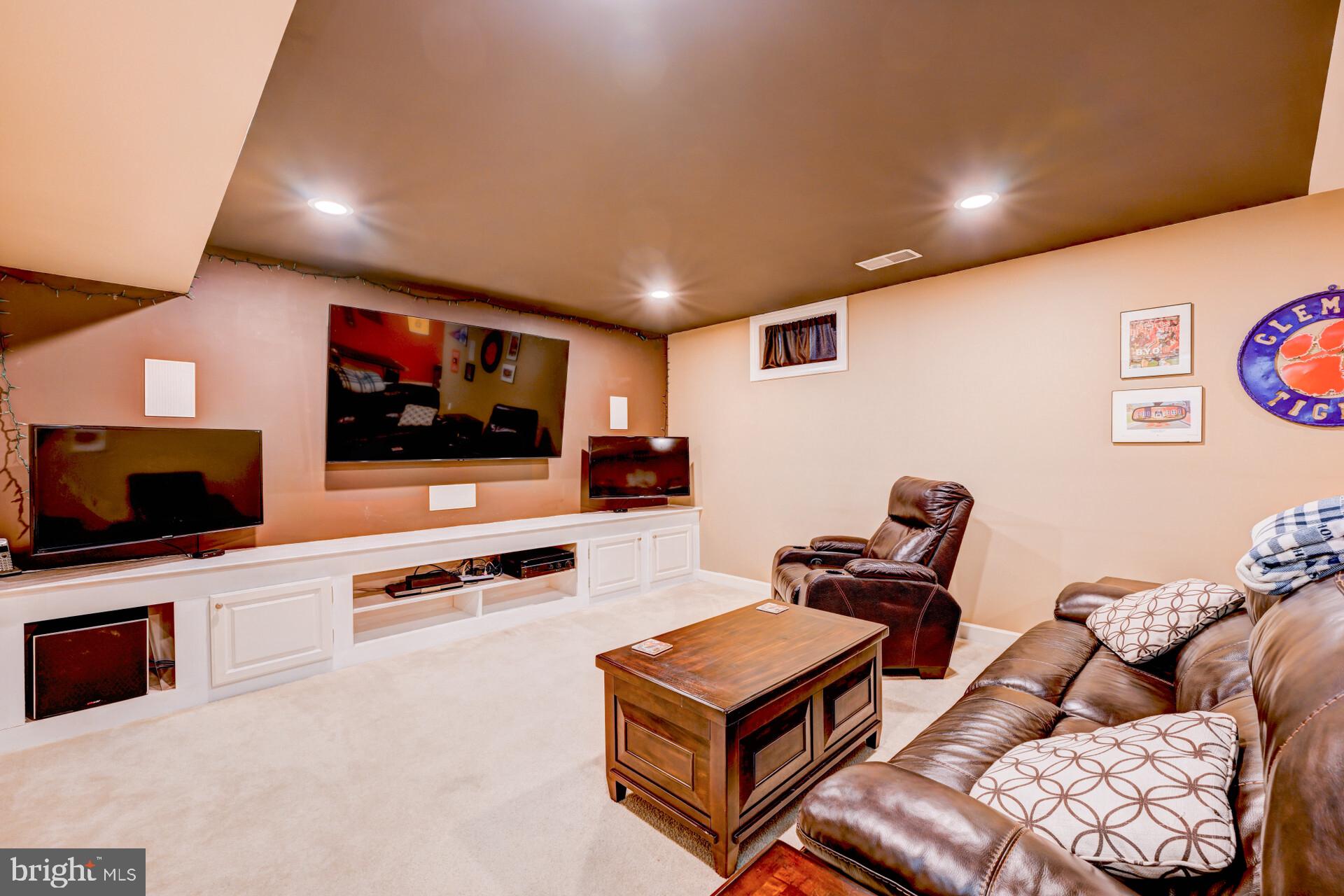 BEDMINSTER CROSSING - Residential