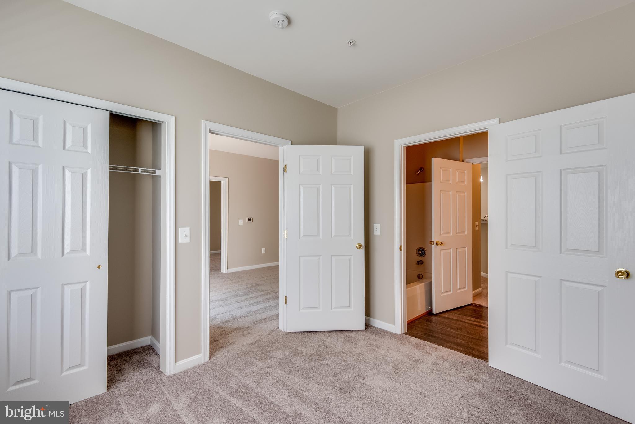 THE RESIDENCES OF WILDEWOOD - Residential