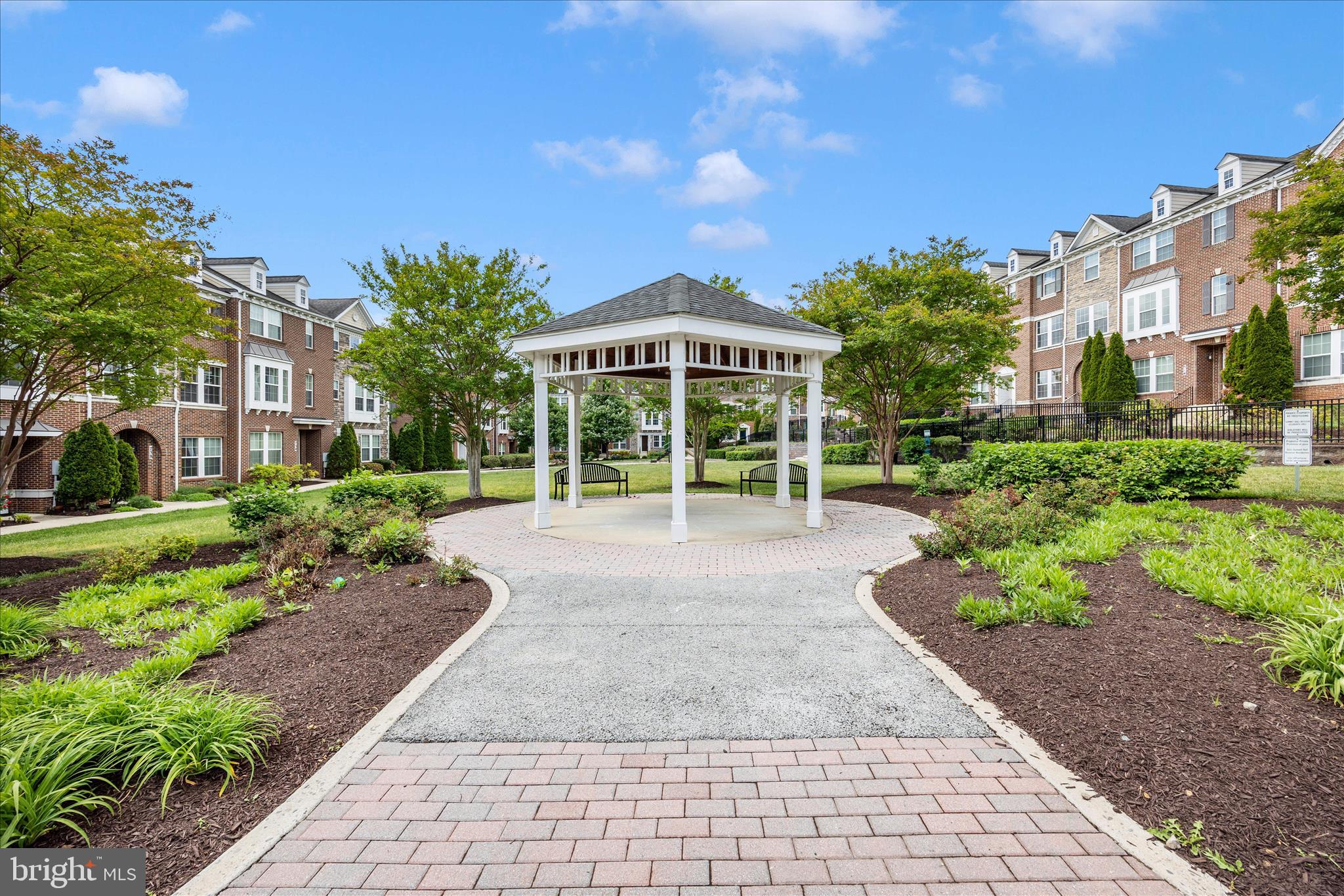 SUMMIT HALL RESERVE - Residential
