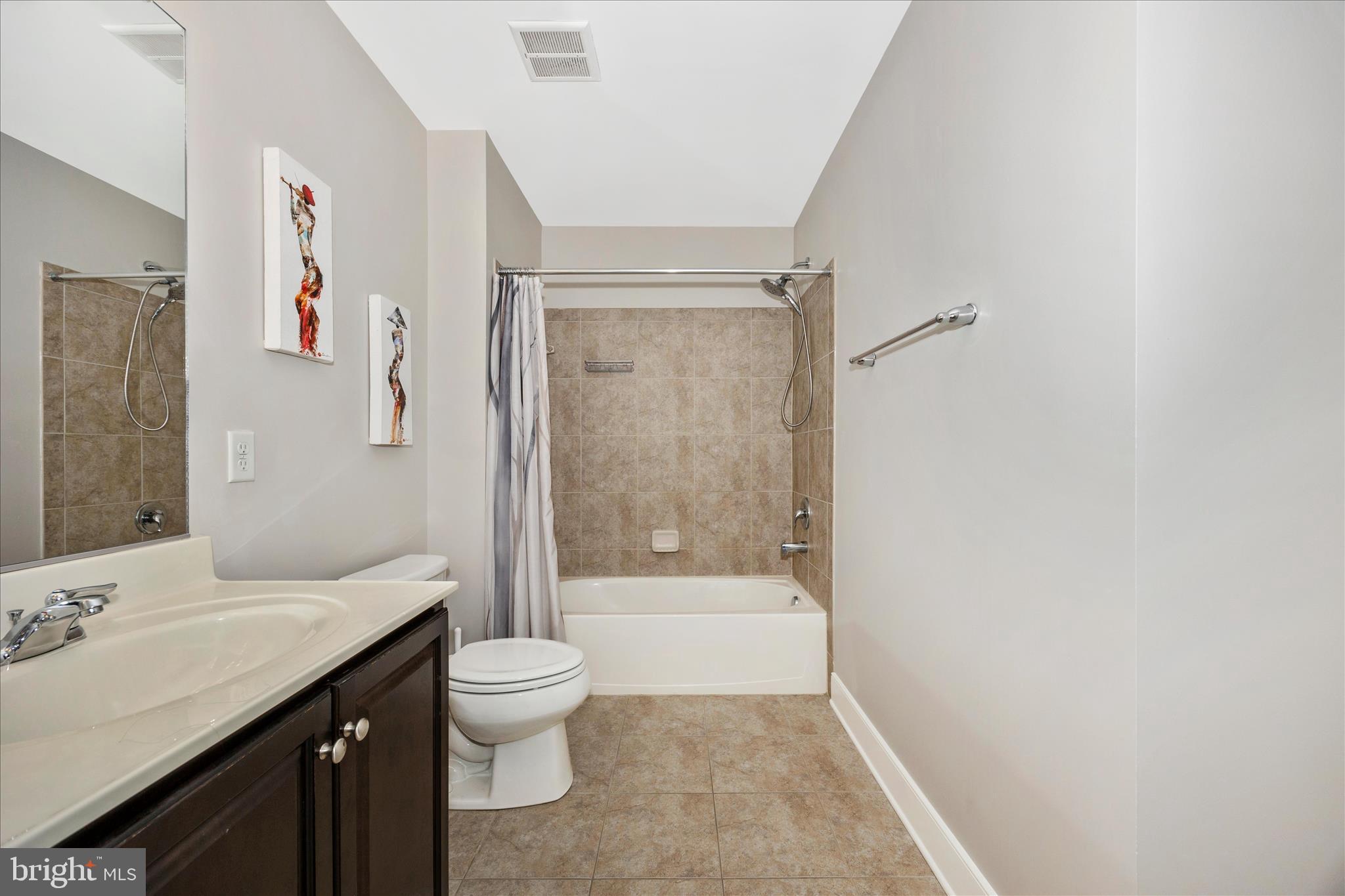 SUMMIT HALL RESERVE - Residential