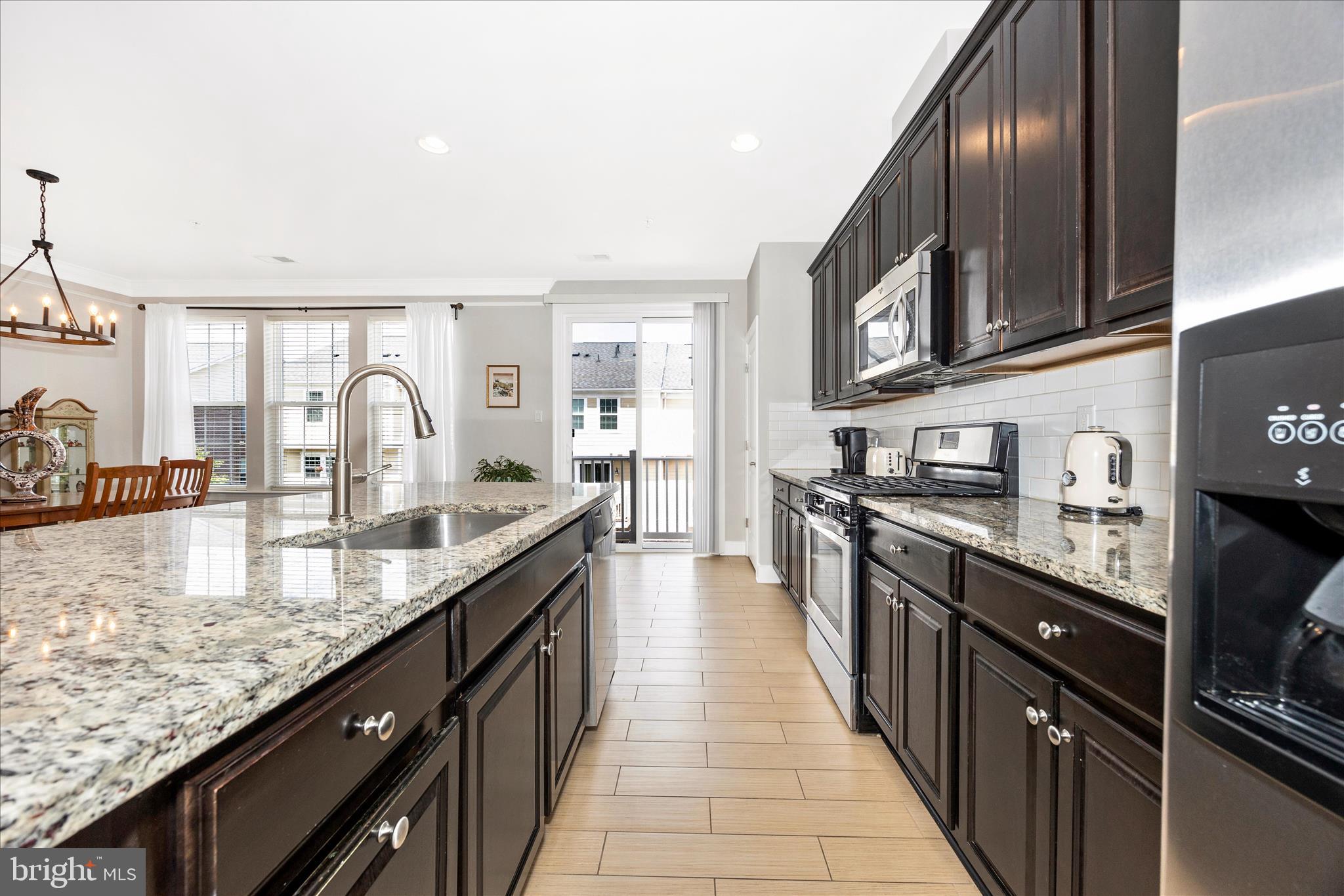 SUMMIT HALL RESERVE - Residential