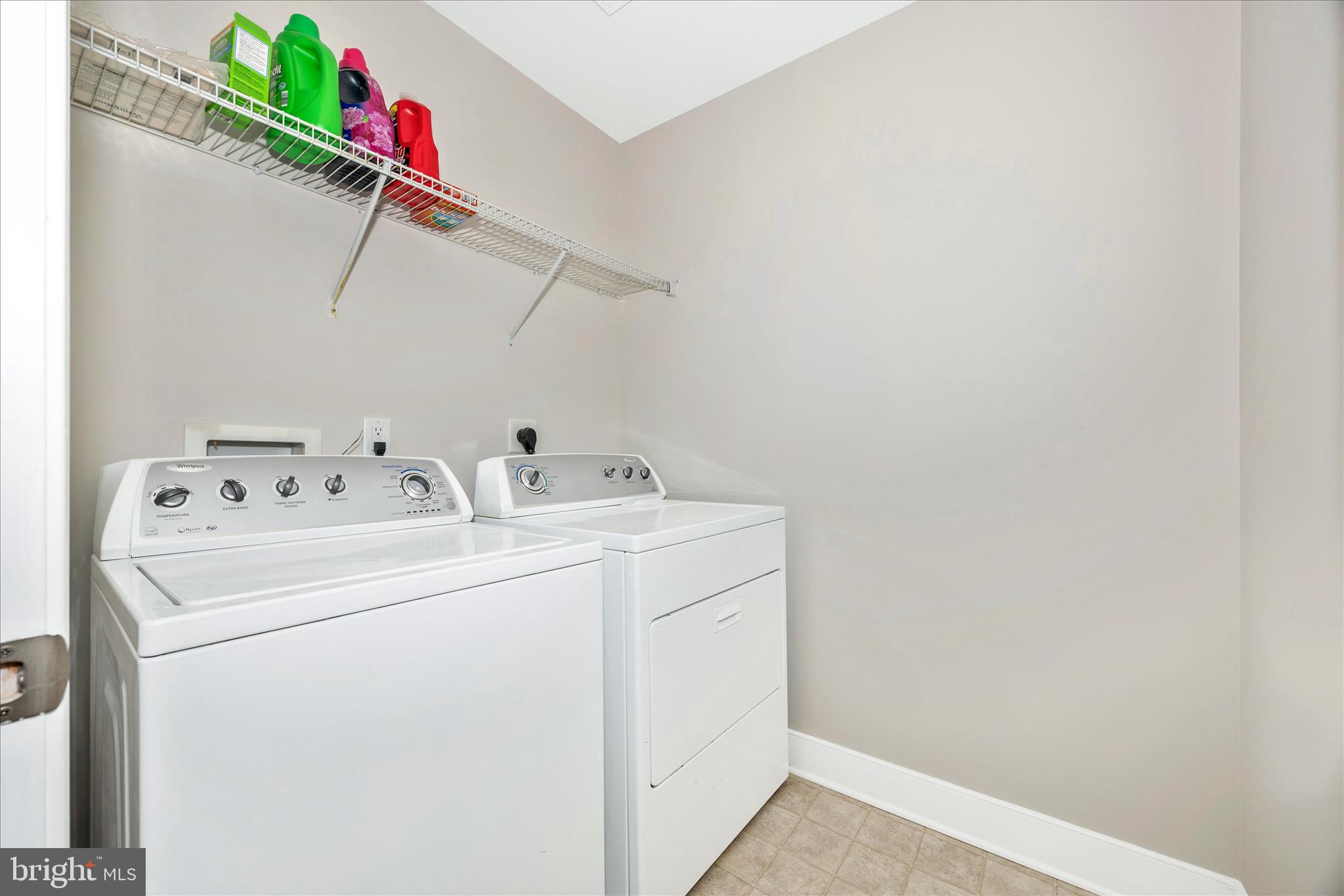 SUMMIT HALL RESERVE - Residential