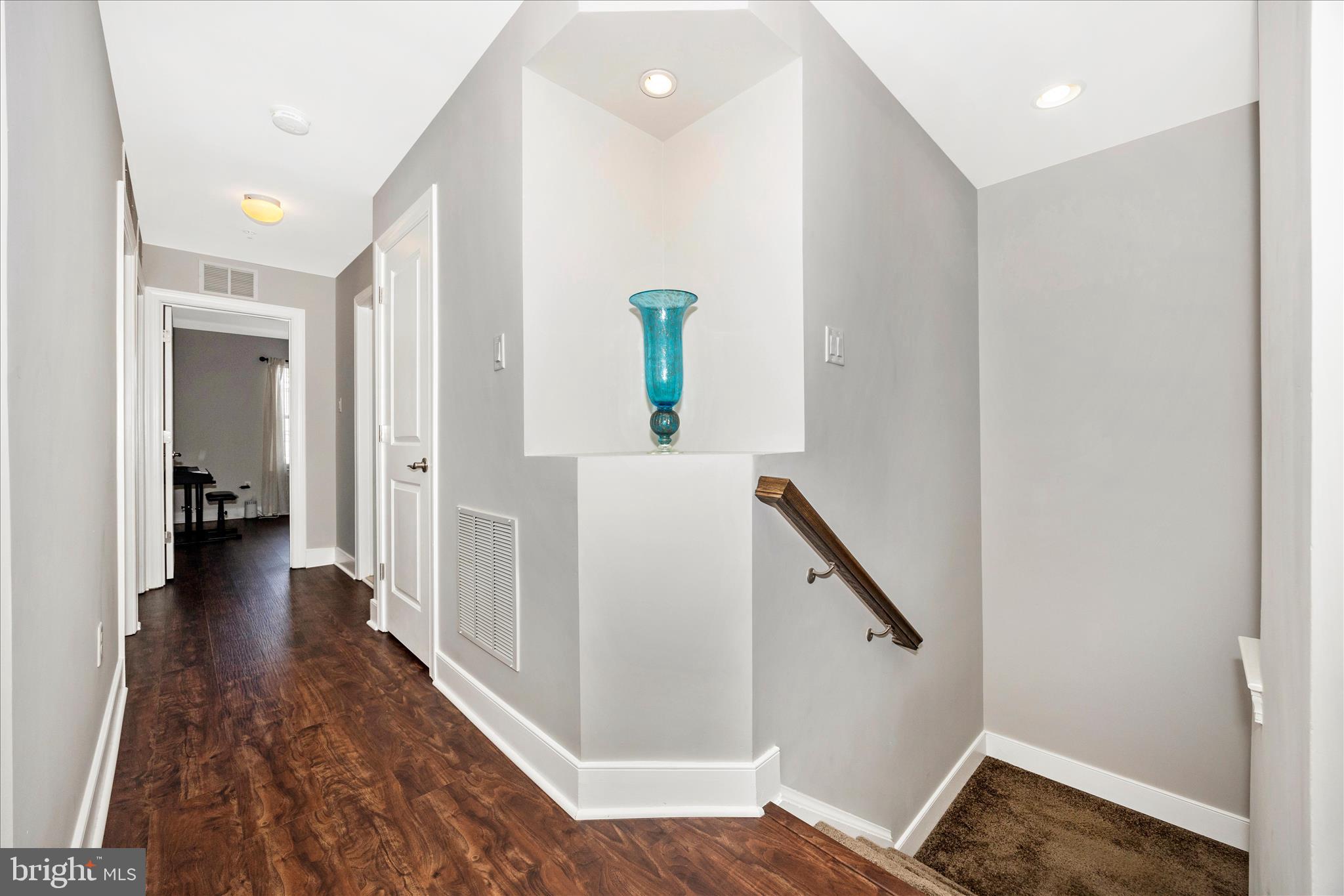 SUMMIT HALL RESERVE - Residential