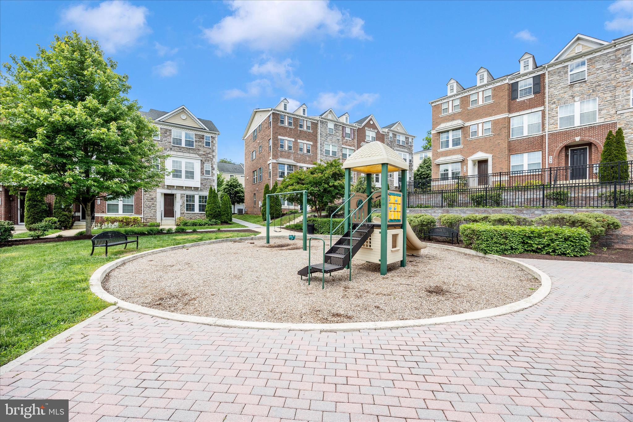 SUMMIT HALL RESERVE - Residential