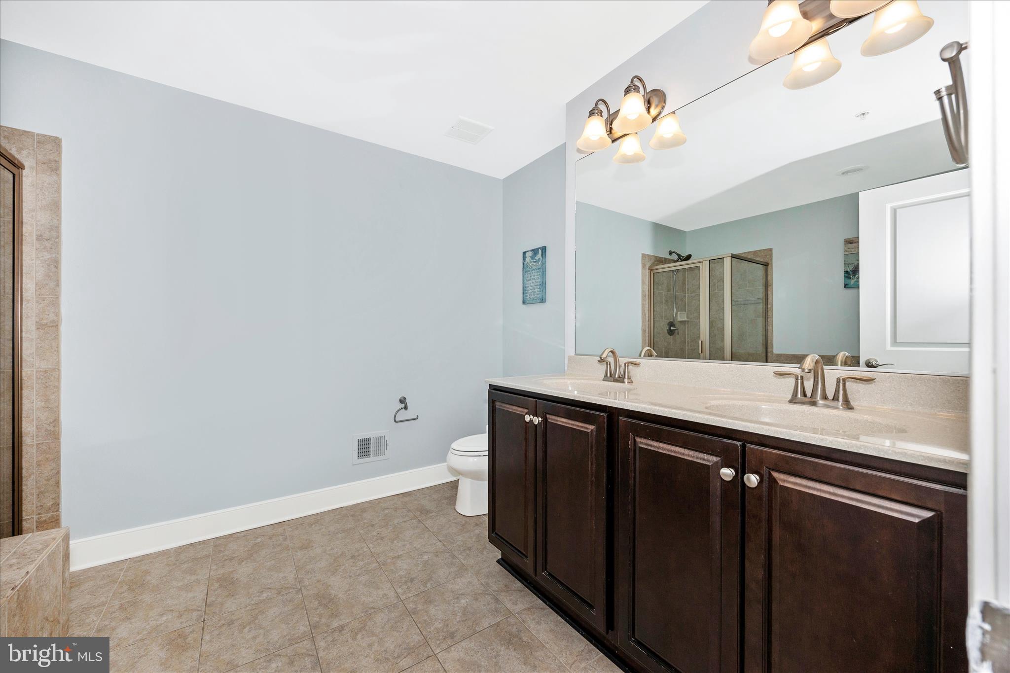 SUMMIT HALL RESERVE - Residential