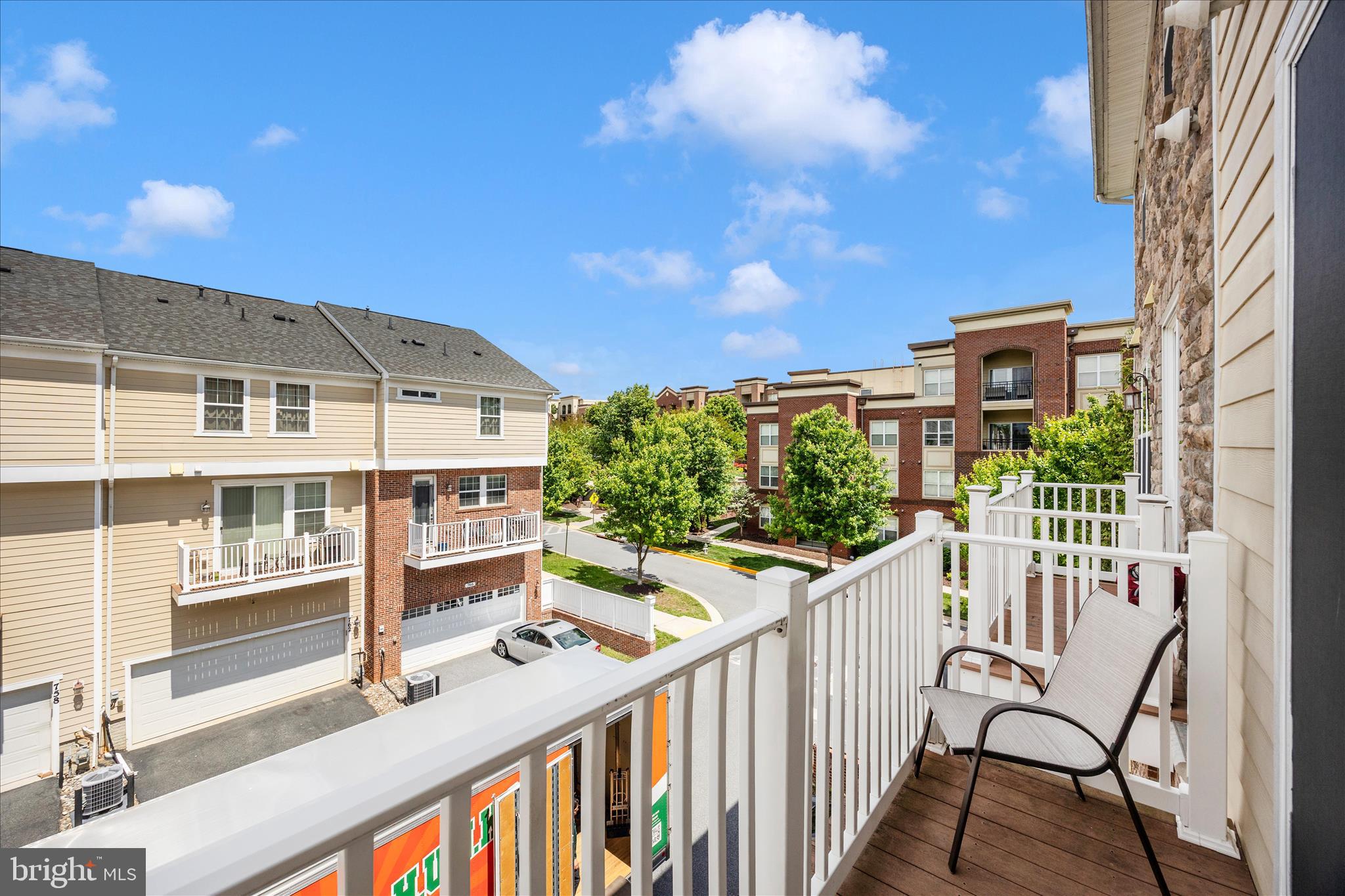 SUMMIT HALL RESERVE - Residential