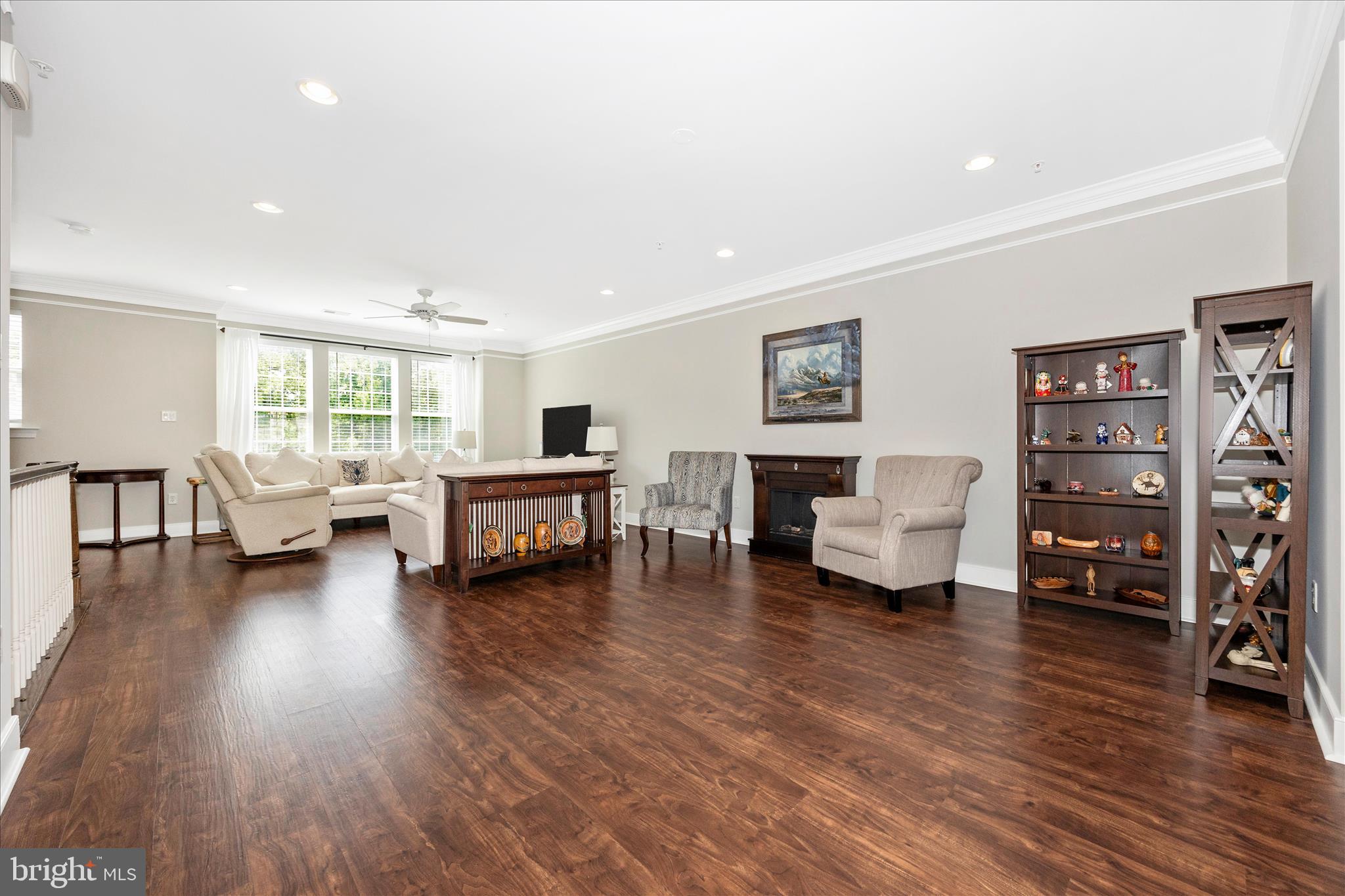 SUMMIT HALL RESERVE - Residential