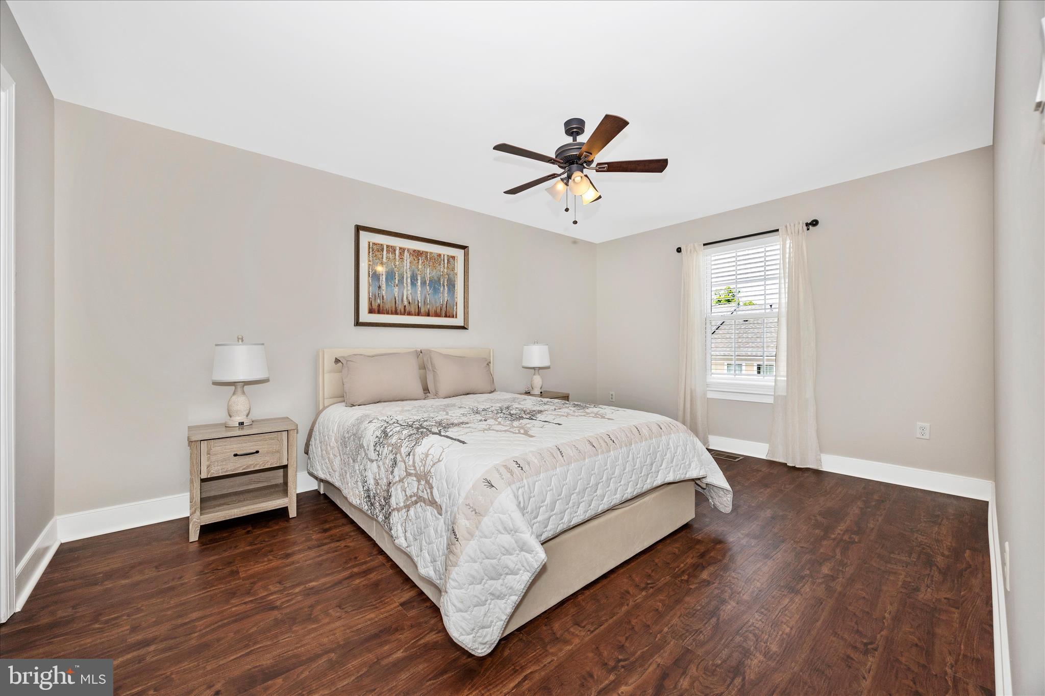 SUMMIT HALL RESERVE - Residential