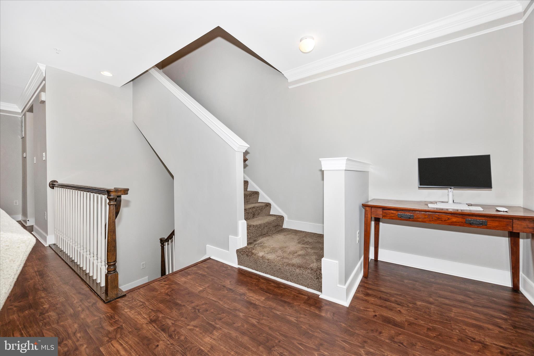 SUMMIT HALL RESERVE - Residential