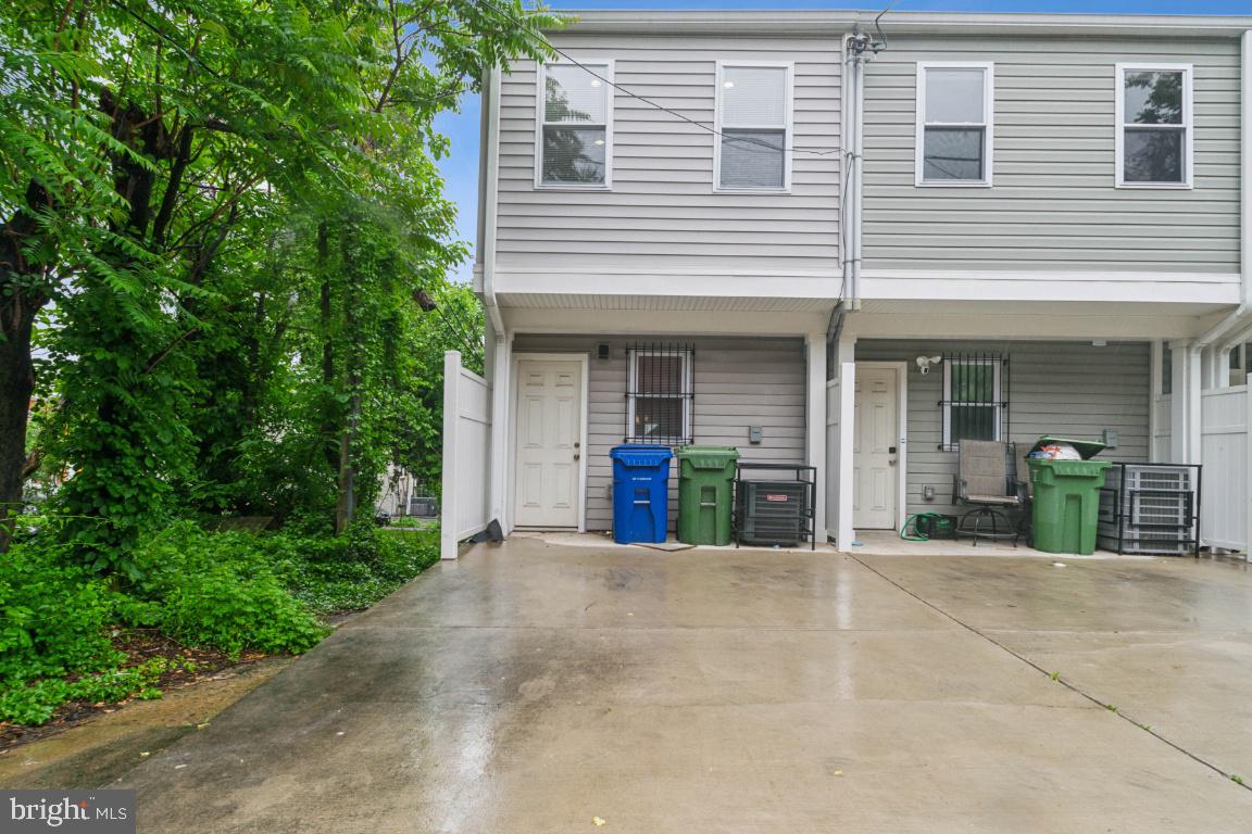 HARWOOD - Residential Lease