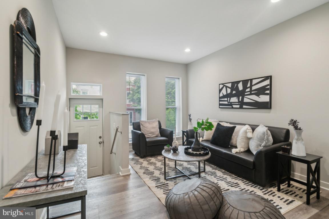 HARWOOD - Residential Lease