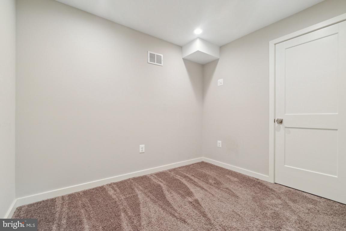 HARWOOD - Residential Lease