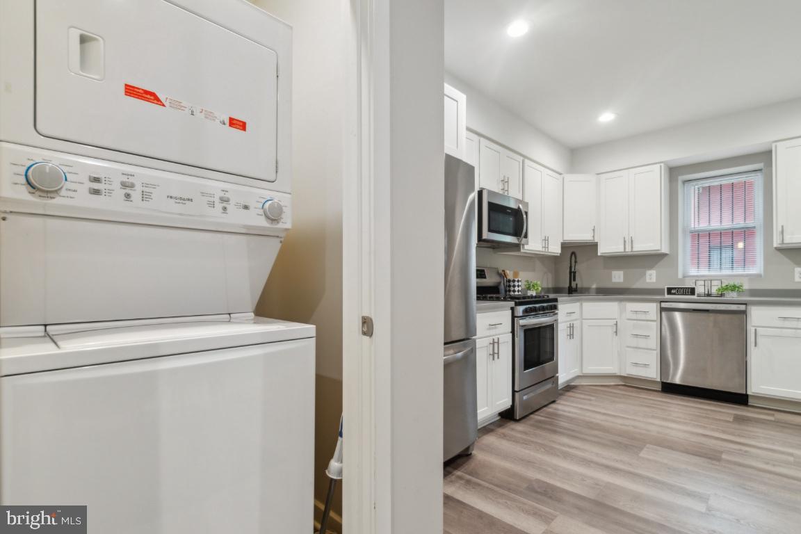 HARWOOD - Residential Lease