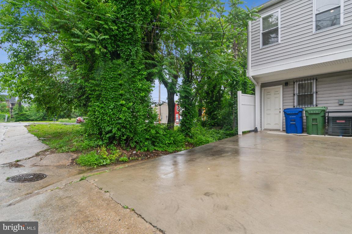 HARWOOD - Residential Lease