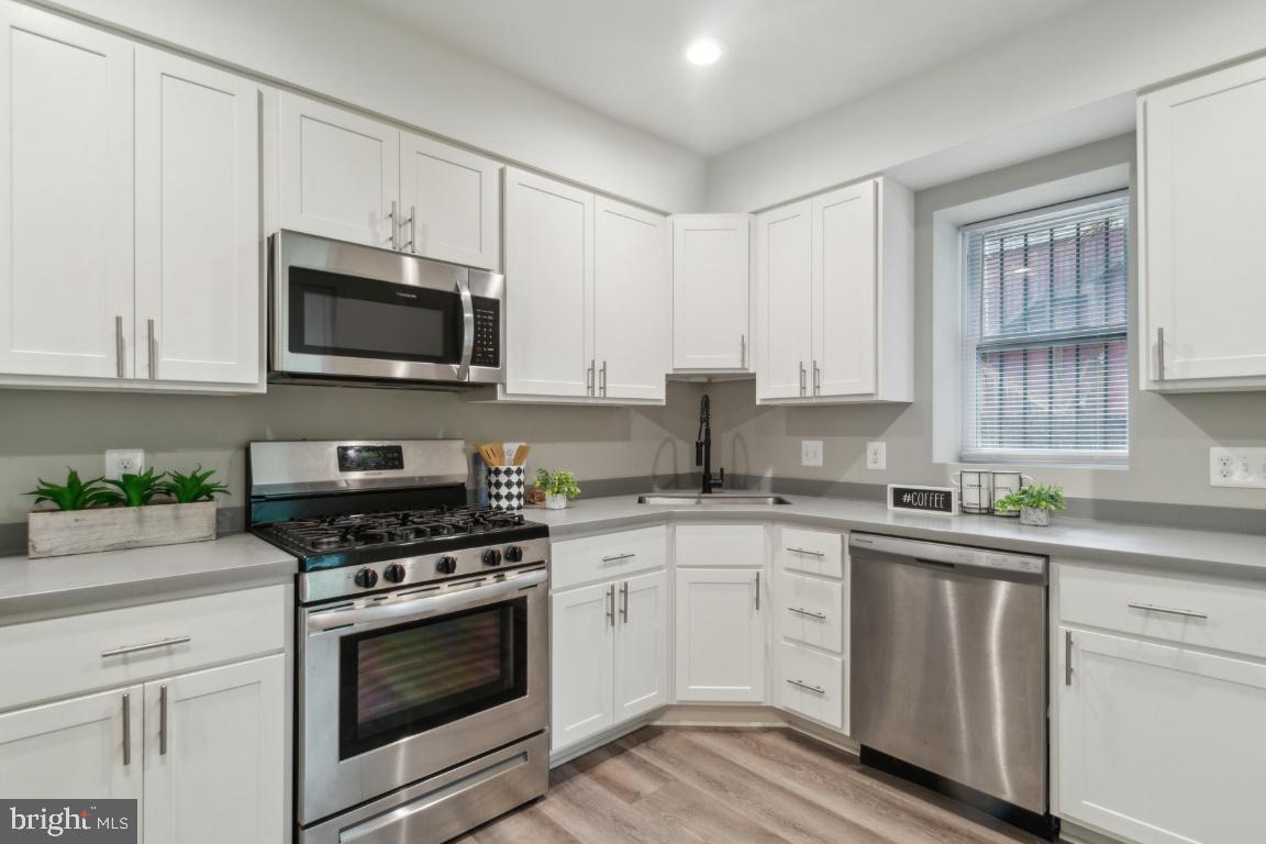 HARWOOD - Residential Lease