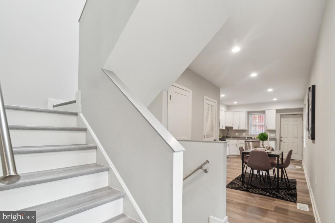 HARWOOD - Residential Lease