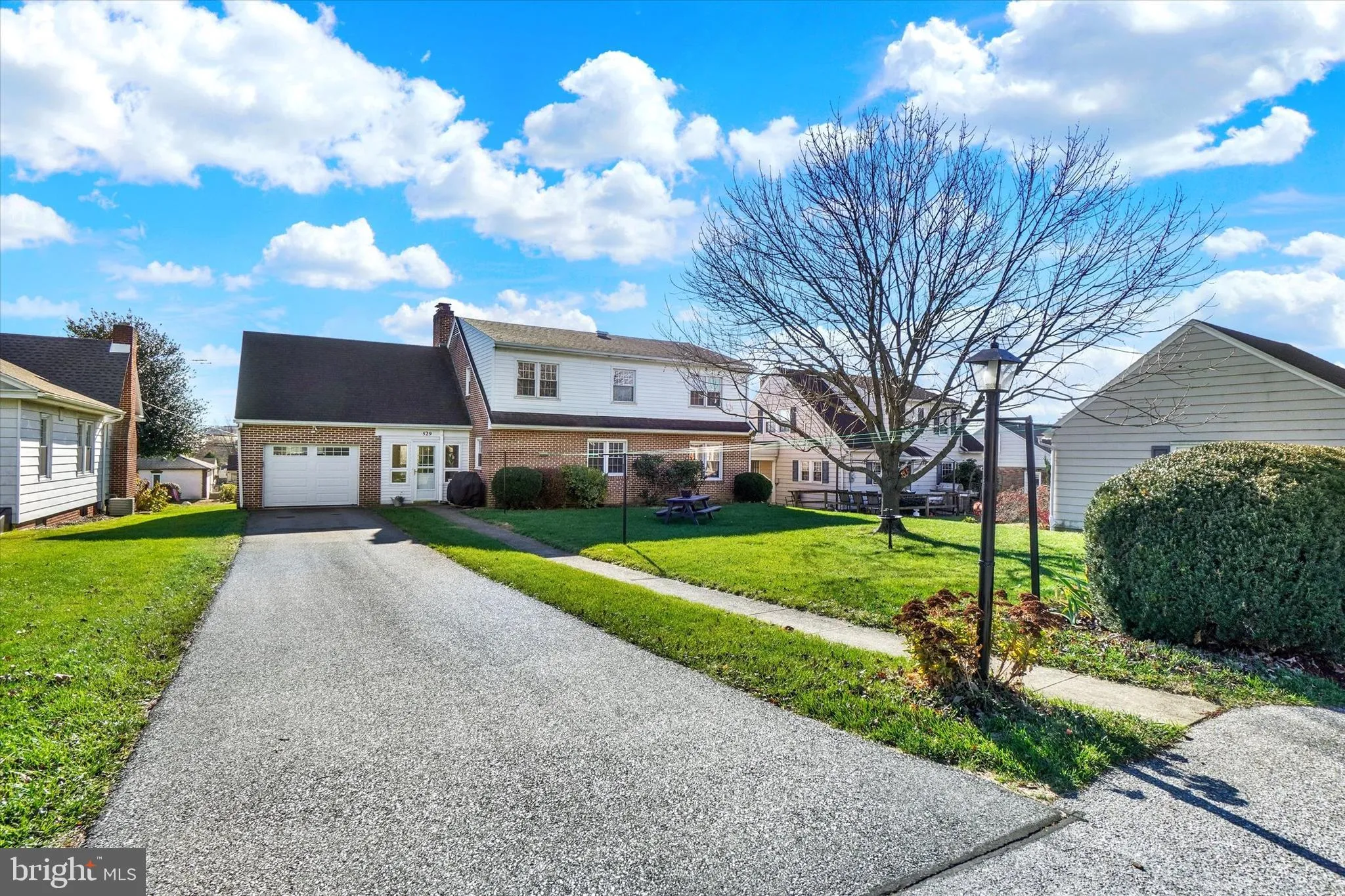 Hellam, Pennsylvania 17406, United States, 3 Bedrooms Bedrooms, ,2 BathroomsBathrooms,Residential,Pending,250060