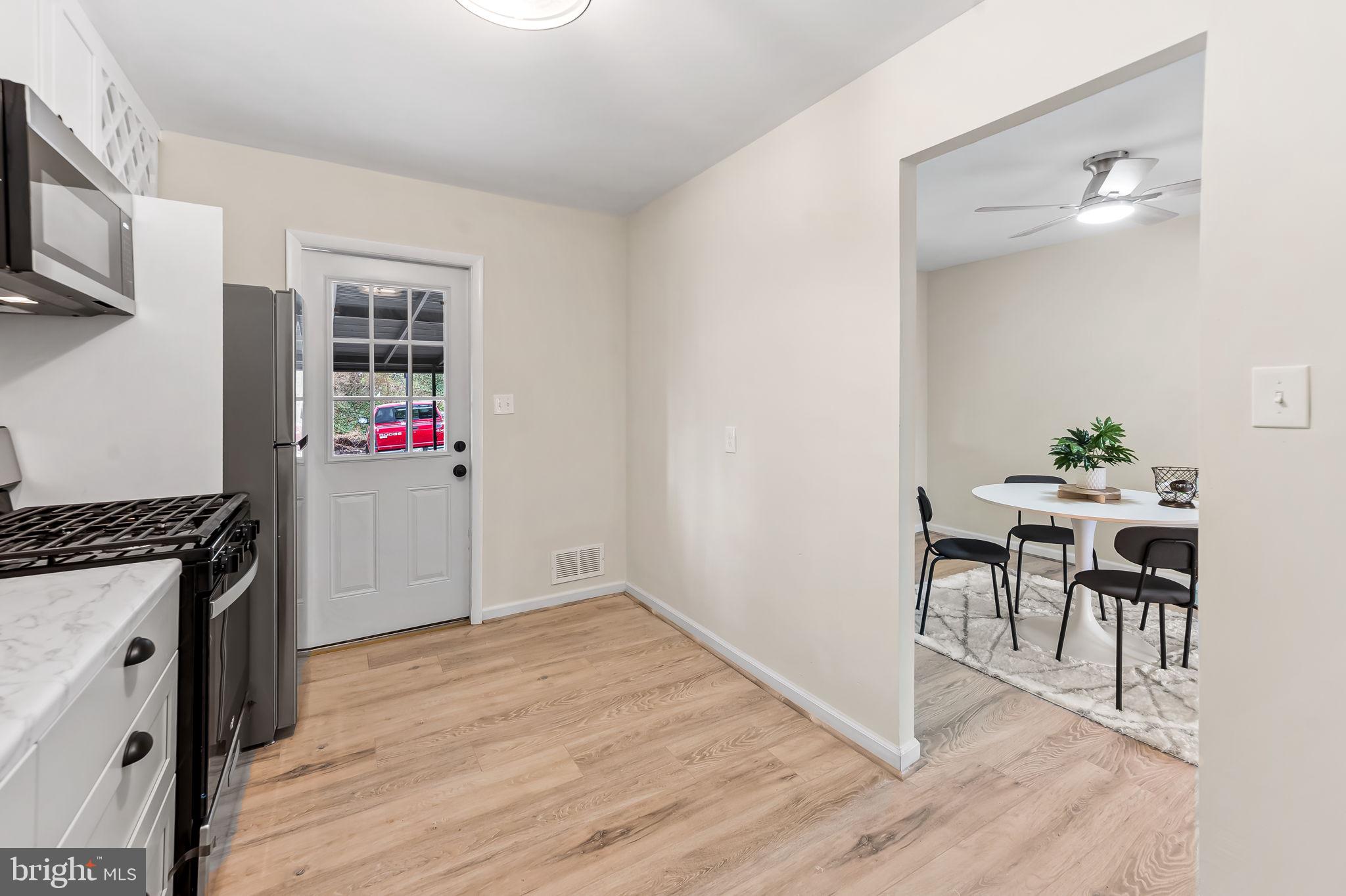 HOLLAND HILL - Residential