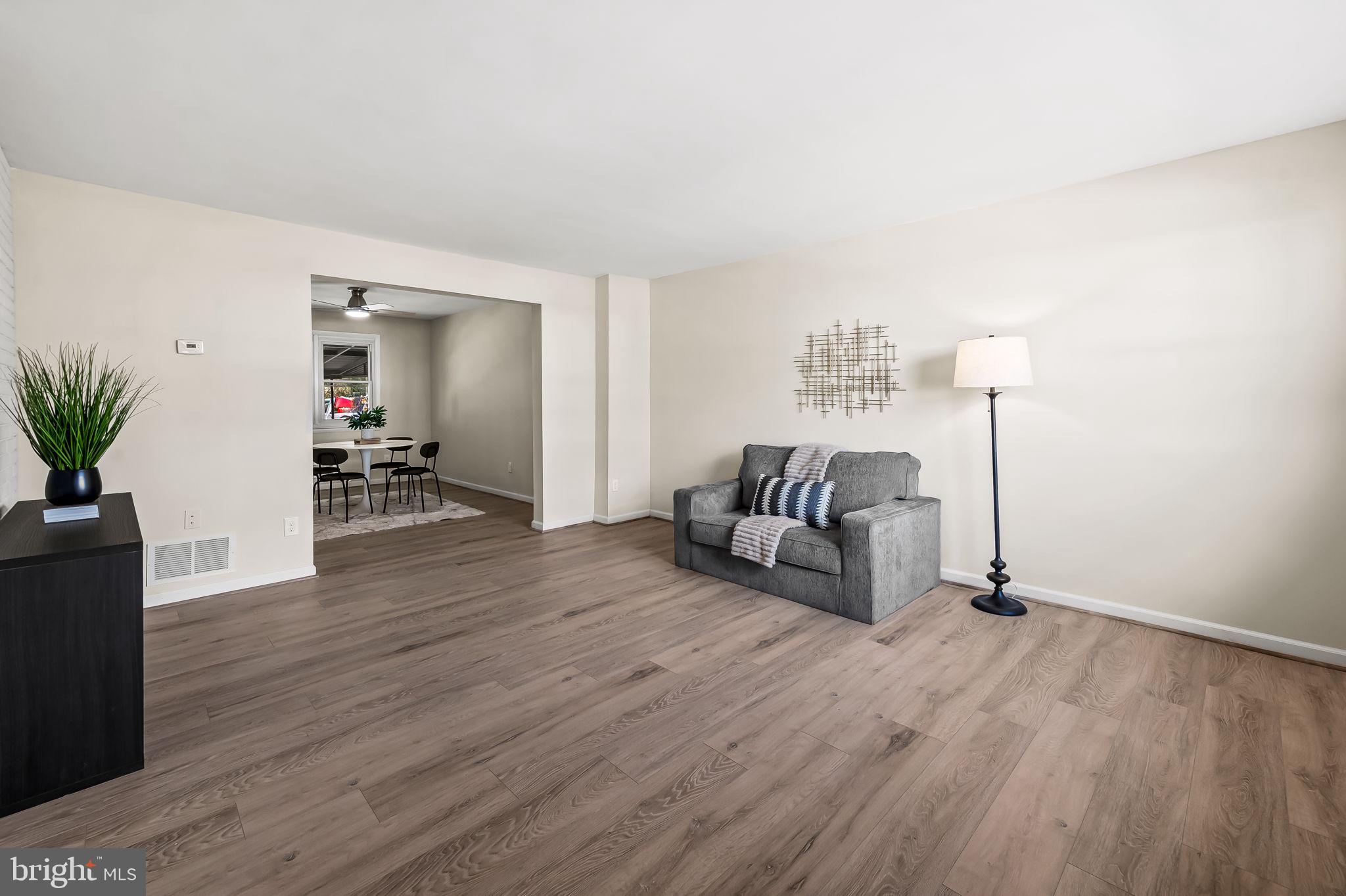 HOLLAND HILL - Residential