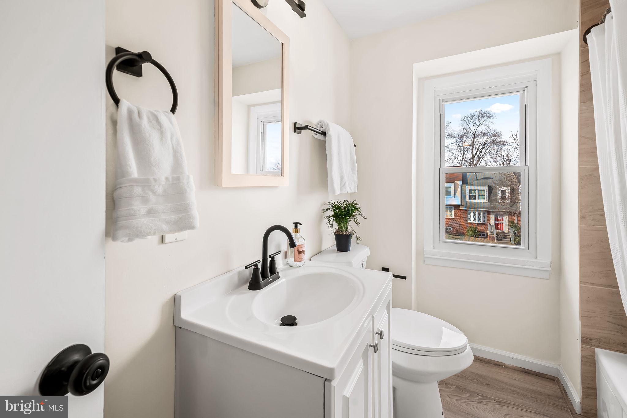 HOLLAND HILL - Residential