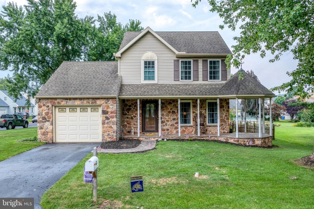 Photo of 50 Hollow Road, Reinholds, PA 17569 (MLS # PALA2054002)