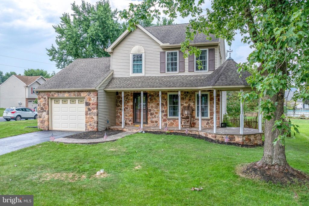 Photo of 50 Hollow Road, Reinholds, PA 17569 (MLS # PALA2054002)