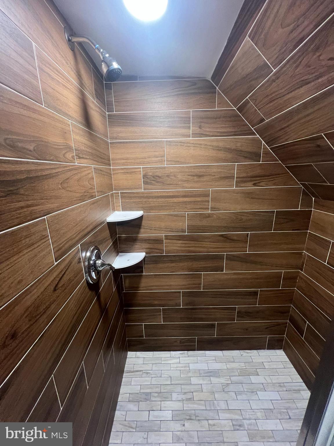 BELLS CORNER - Residential Lease