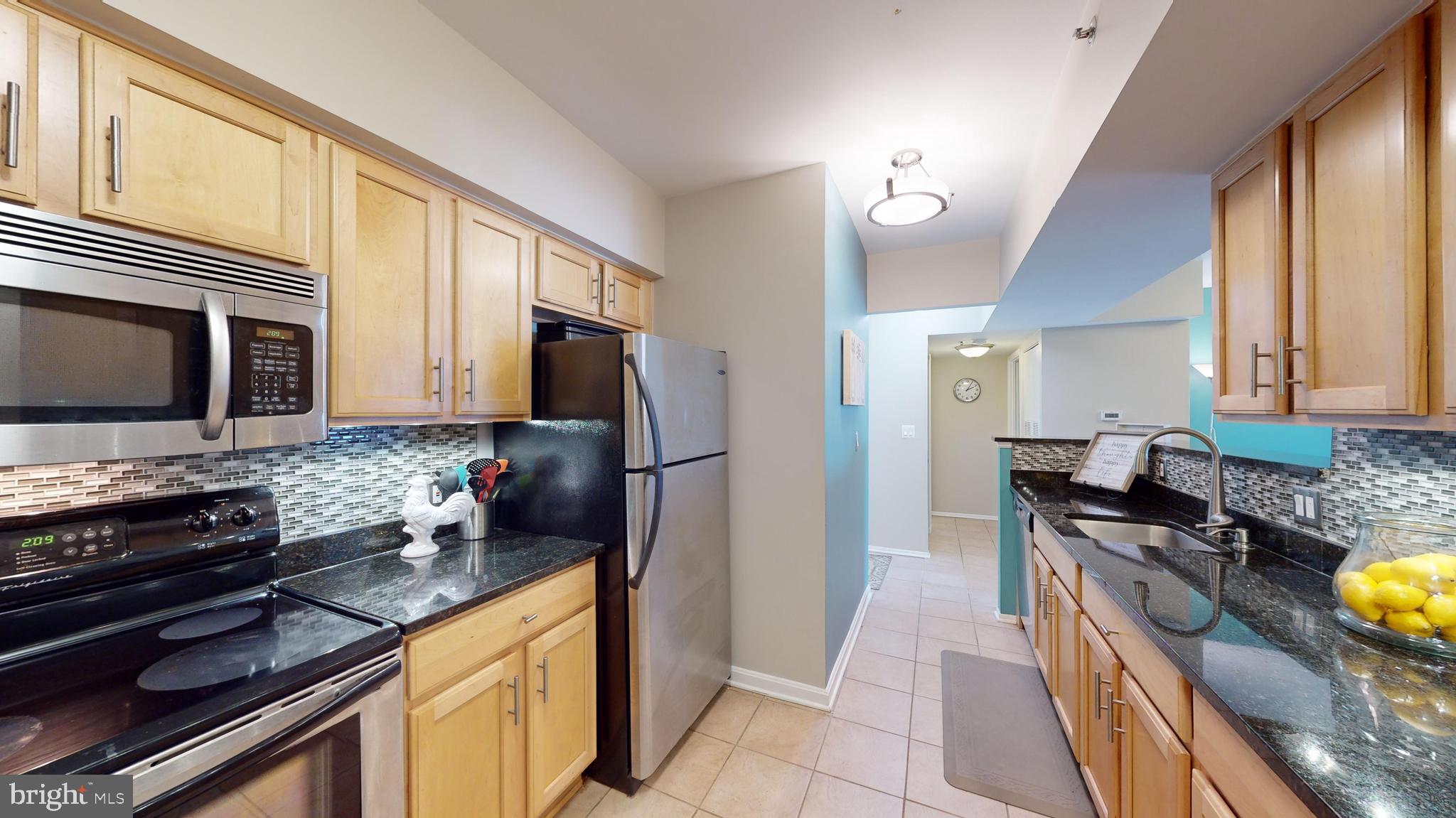 WESTVIEW AT BALLSTON METRO - Residential